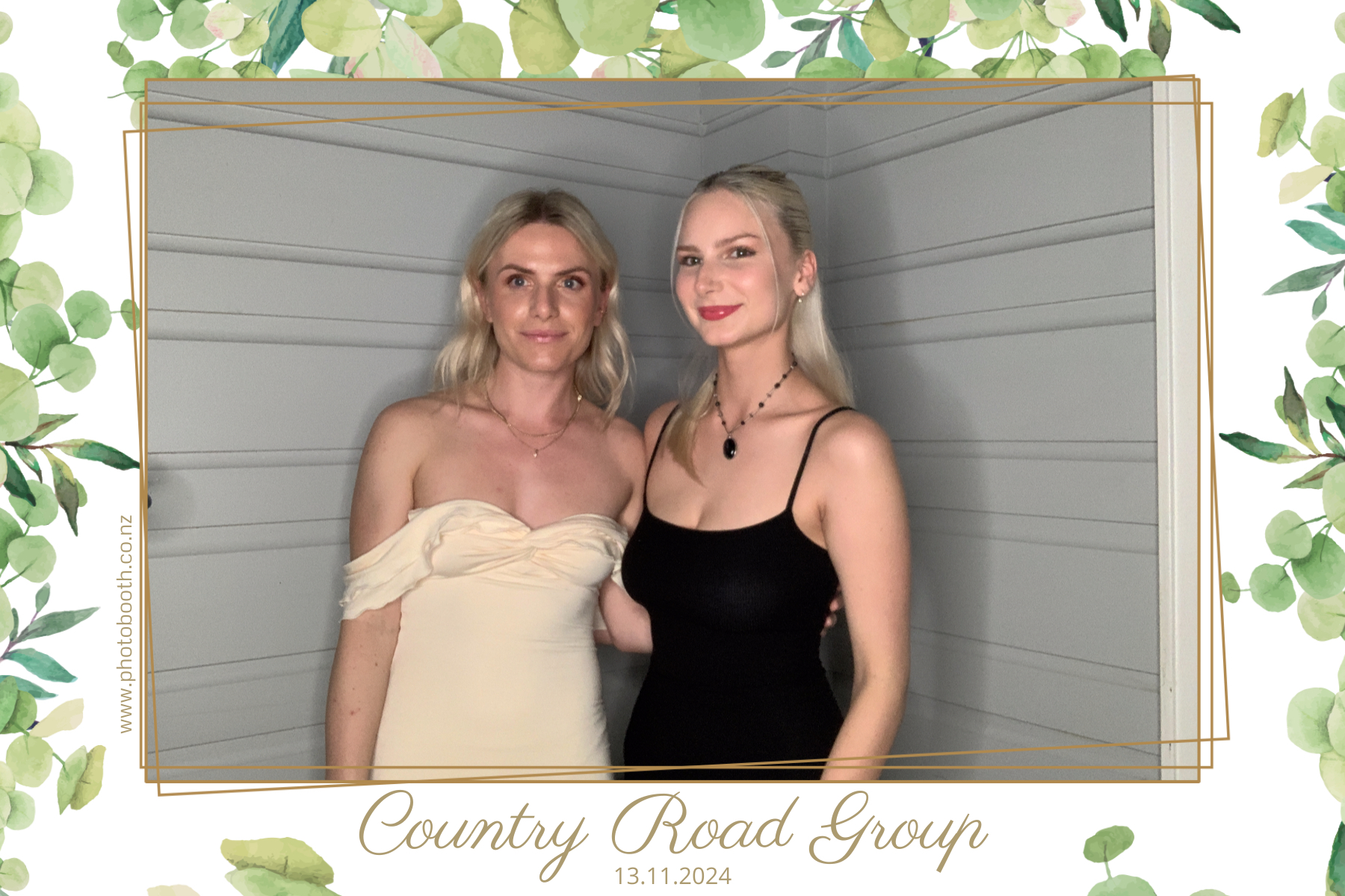 The Country Road EOY Event | View more photos from the event at gallery.photobooth.co.nz/u/SelfieCentral/The-Country-Road-EOY-Event