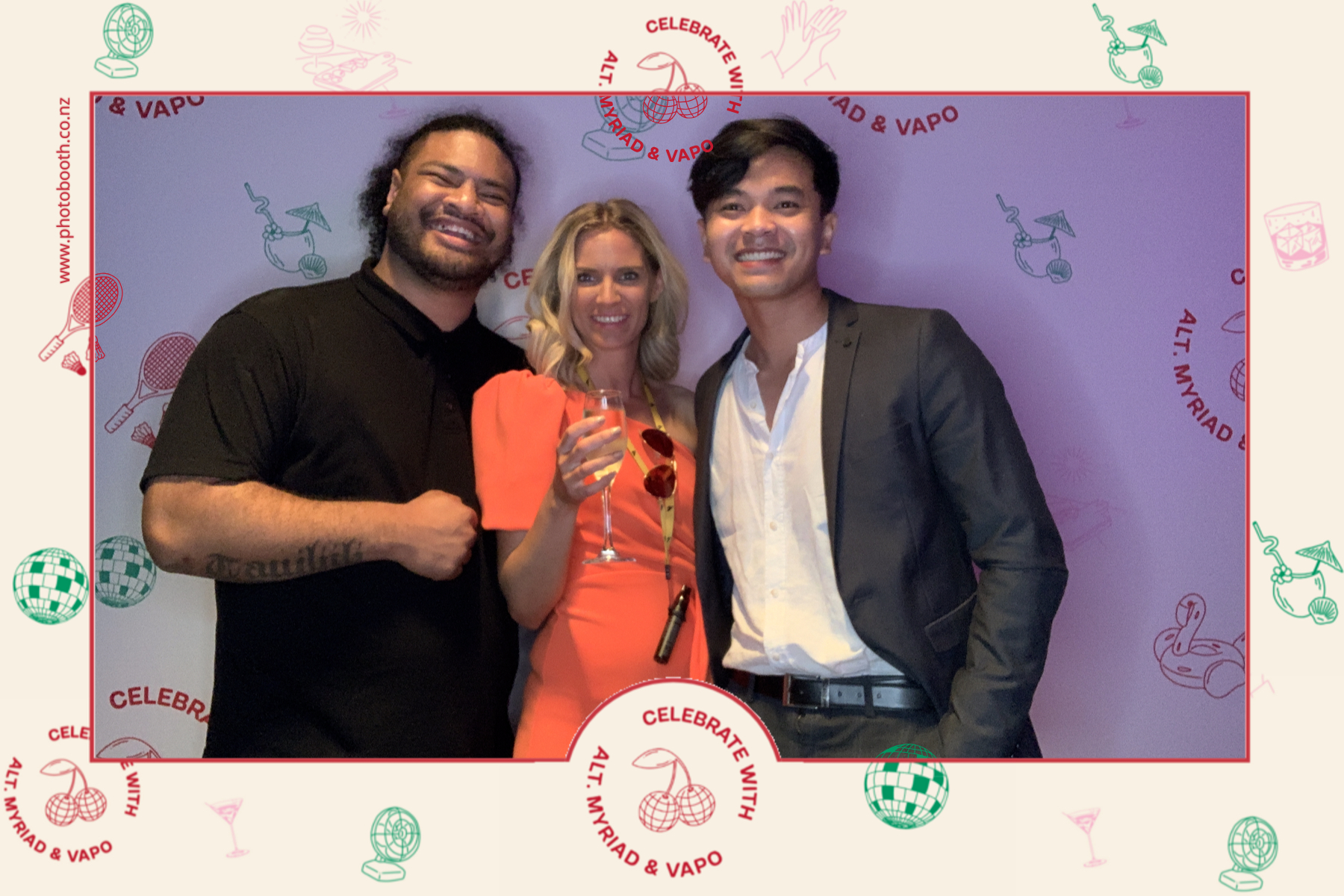 Vapo EOY | View more photos from the event at gallery.photobooth.co.nz/u/SelfieCentral/Vapo-EOY
