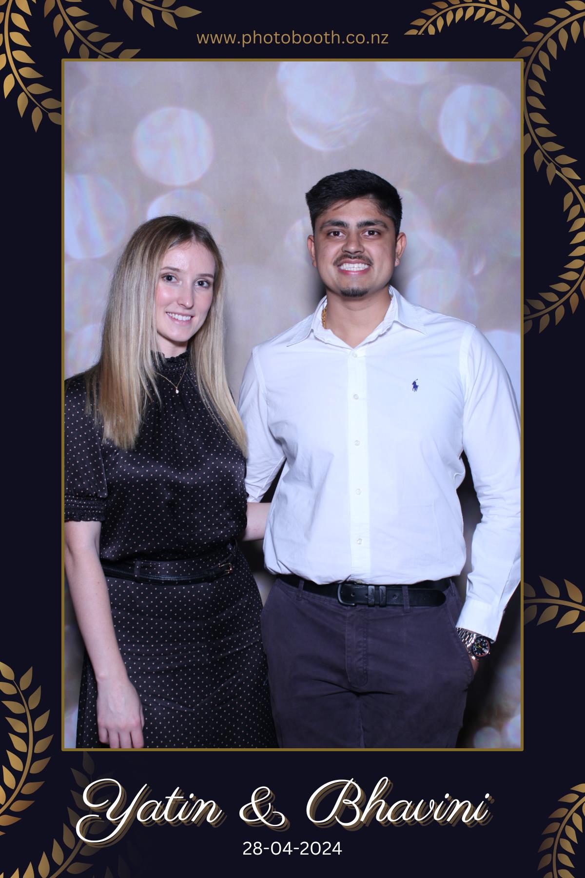 Yatin & Bhavini's Wedding | View more photos from the event at gallery.photobooth.co.nz/u/SelfieCentral/Yatin-Bhavinis-Wedding