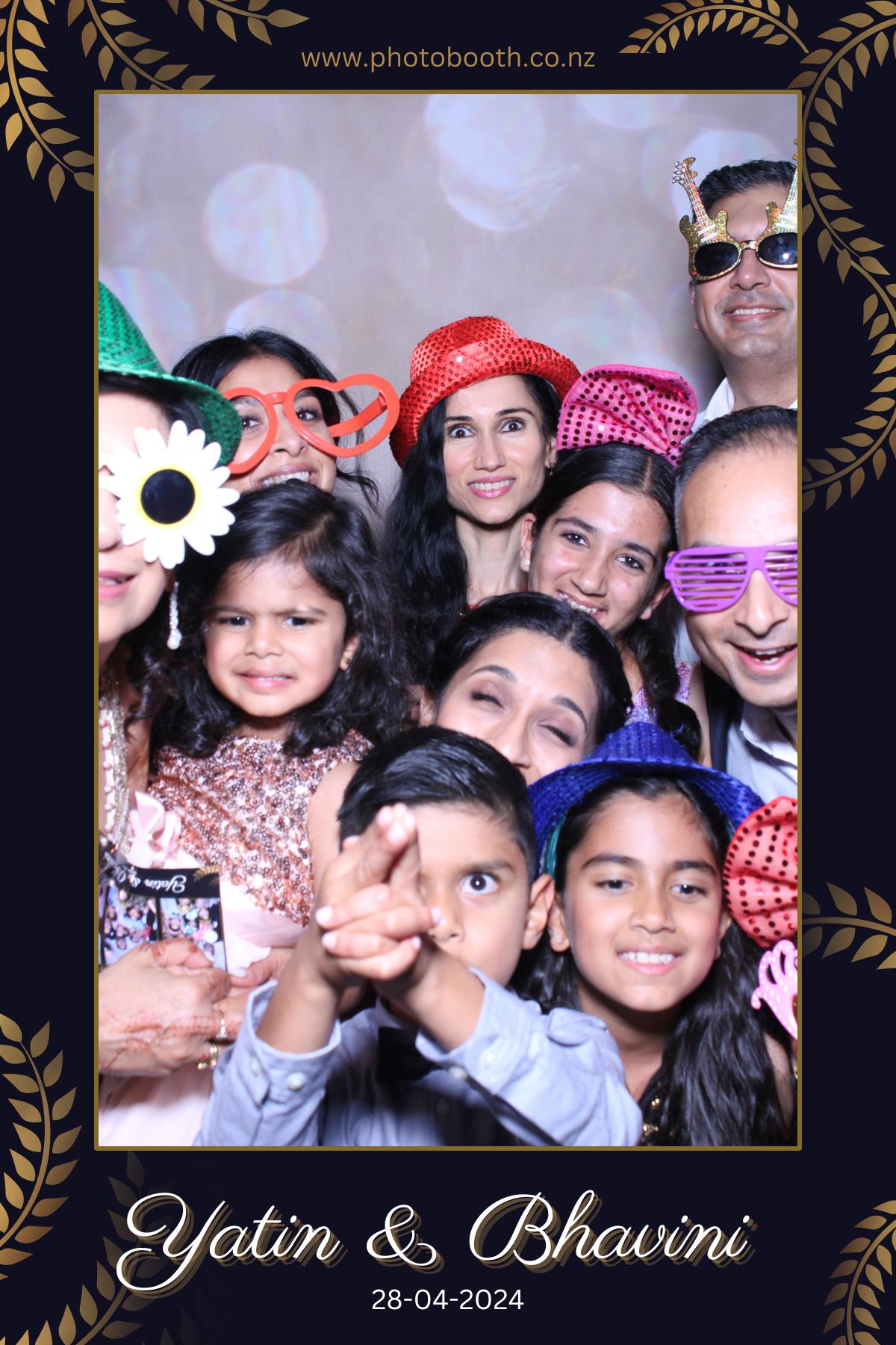 Yatin & Bhavini's Wedding | View more photos from the event at gallery.photobooth.co.nz/u/SelfieCentral/Yatin-Bhavinis-Wedding