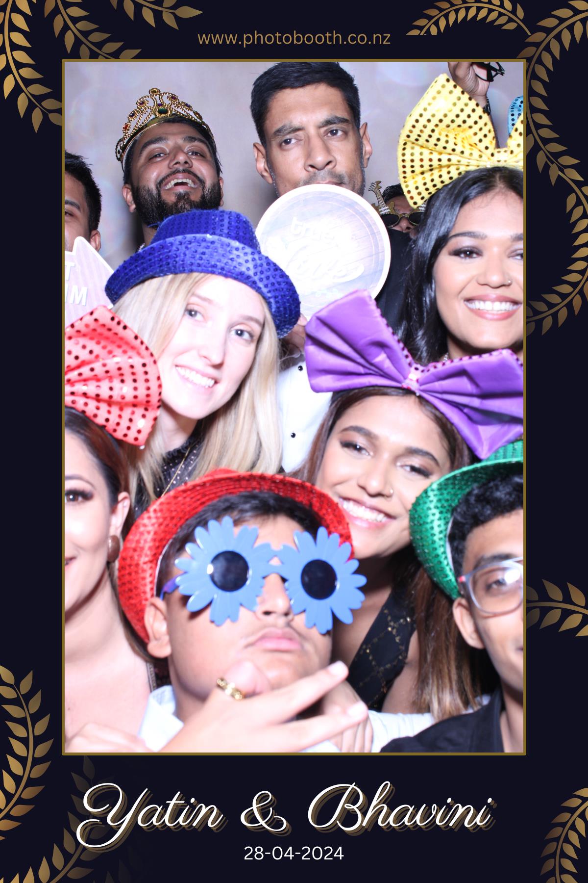 Yatin & Bhavini's Wedding | View more photos from the event at gallery.photobooth.co.nz/u/SelfieCentral/Yatin-Bhavinis-Wedding