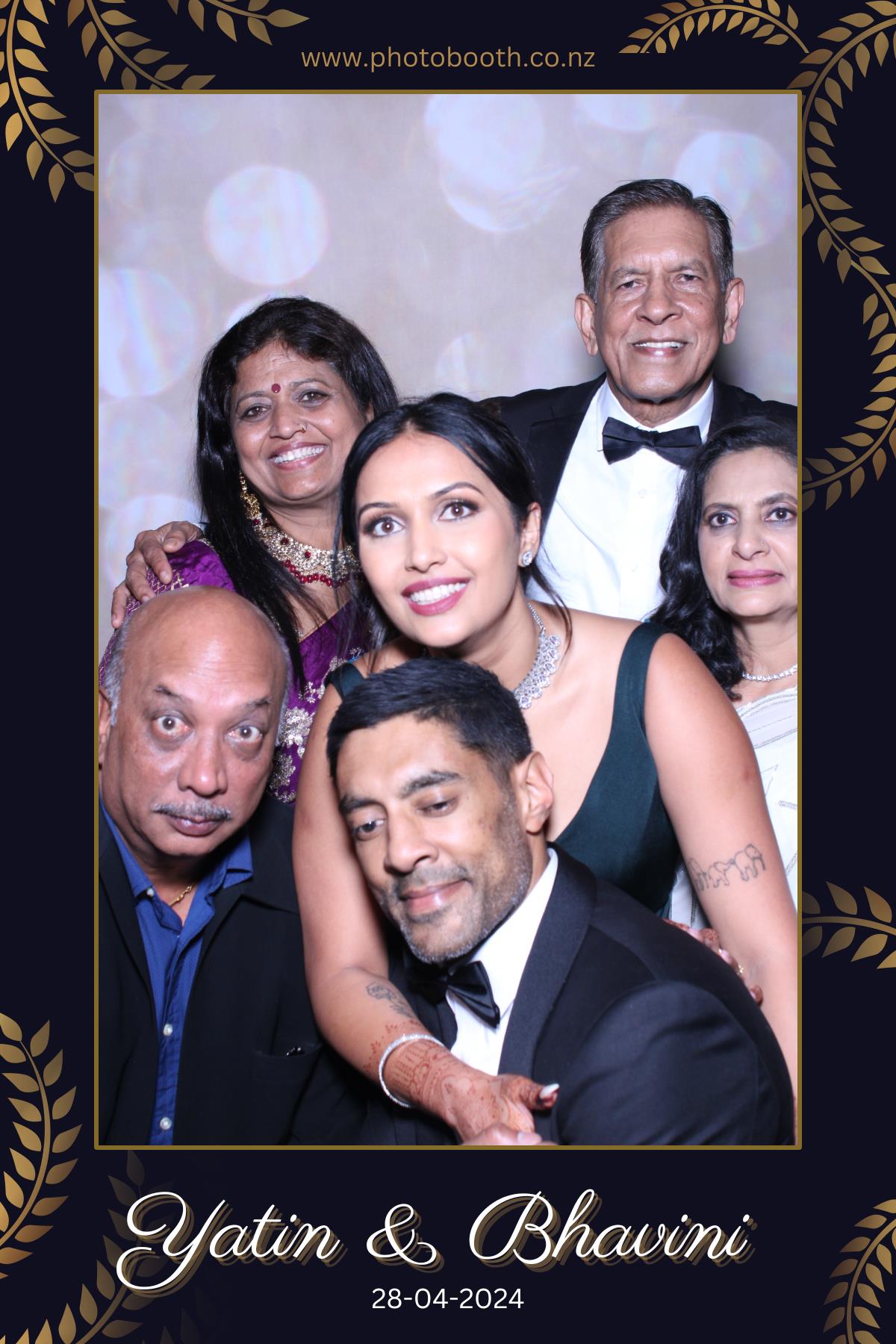 Yatin & Bhavini's Wedding | View more photos from the event at gallery.photobooth.co.nz/u/SelfieCentral/Yatin-Bhavinis-Wedding