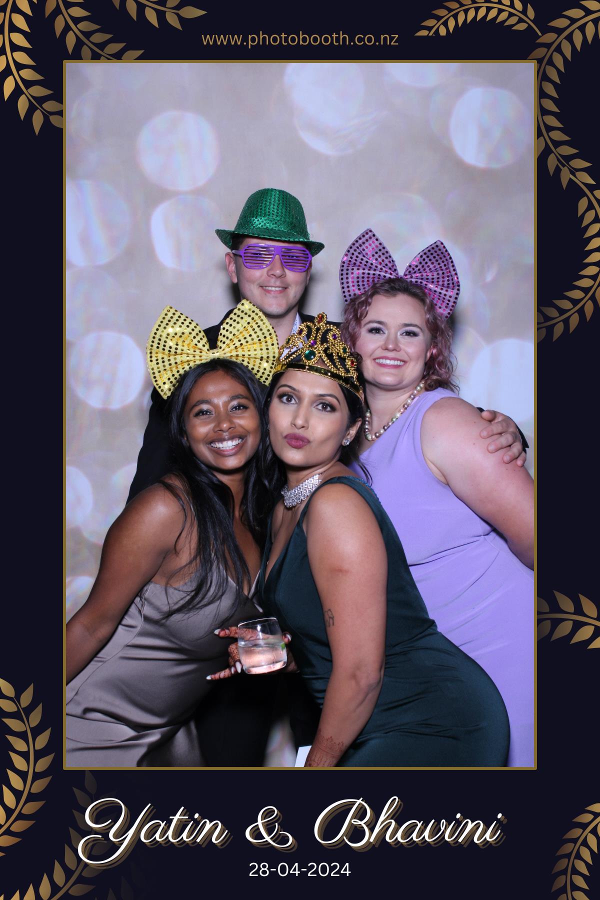 Yatin & Bhavini's Wedding | View more photos from the event at gallery.photobooth.co.nz/u/SelfieCentral/Yatin-Bhavinis-Wedding
