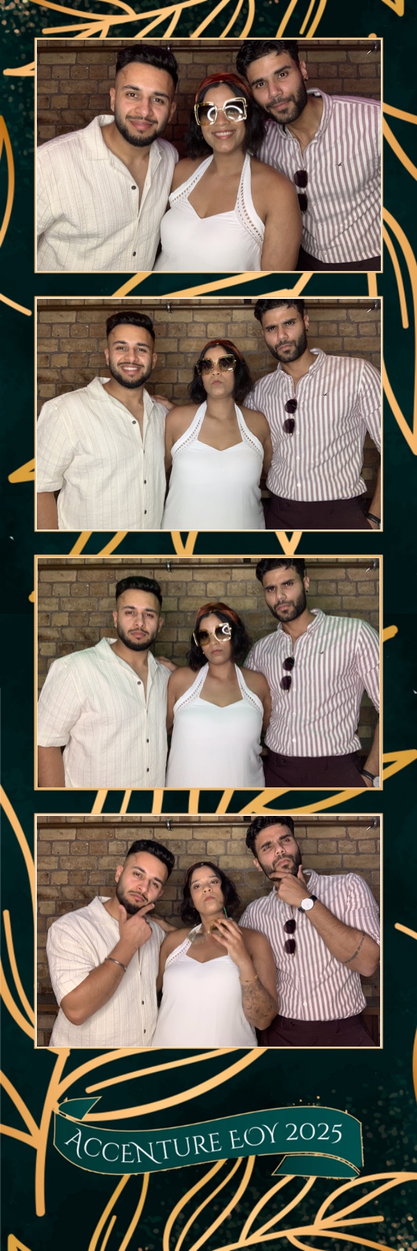 Accenture Christmas Party | View more photos from the event at gallery.photobooth.co.nz/u/SelfieCentral/Accenture-Christmas-Party