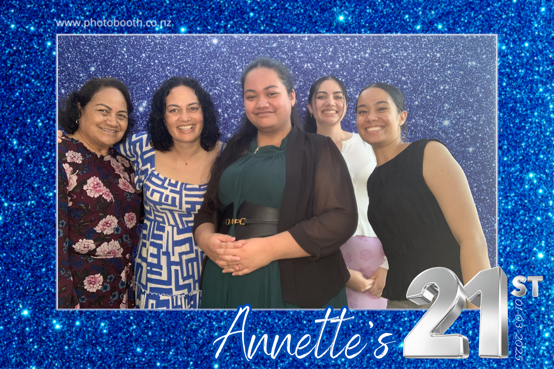 Annette's 21st | View more photos from the event at gallery.photobooth.co.nz/u/SelfieCentral/Annettes-21st