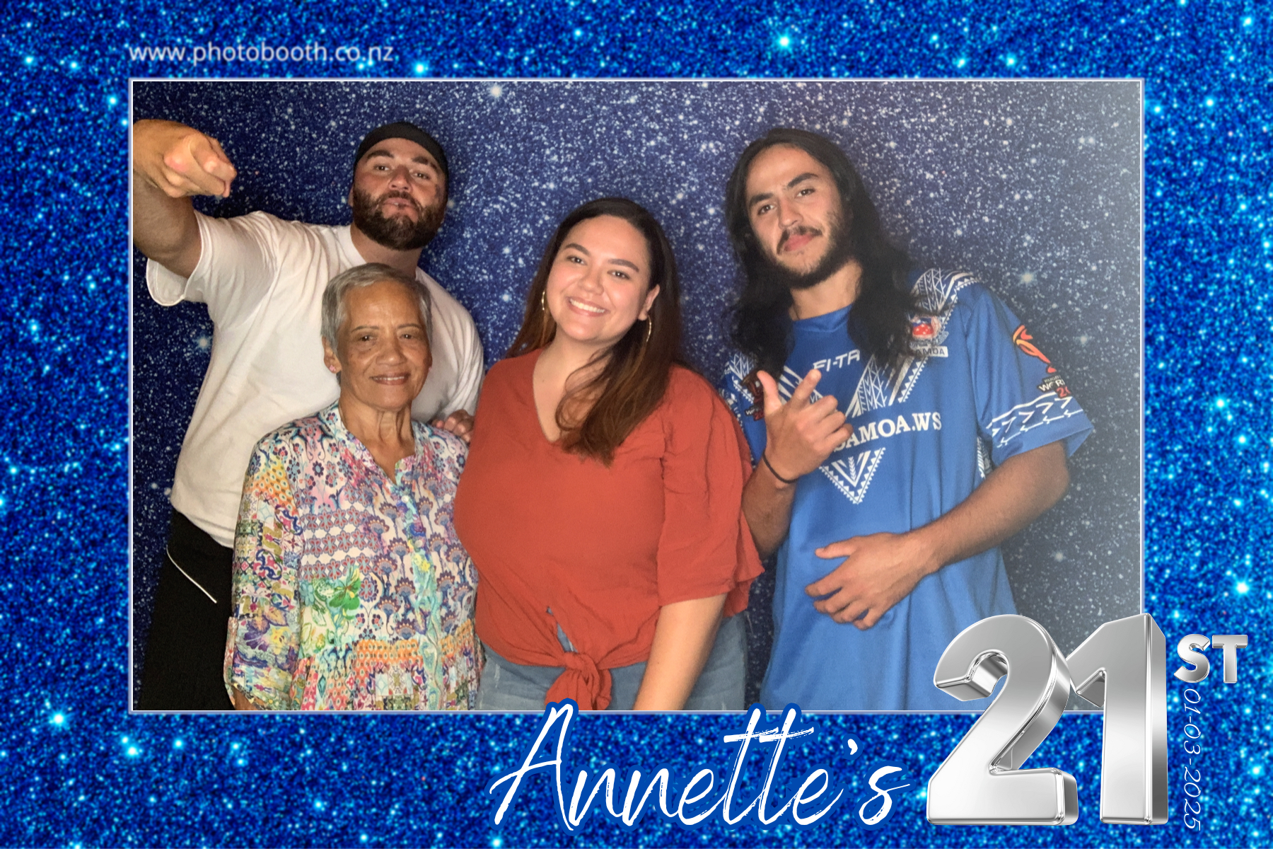 Annette's 21st | View more photos from the event at gallery.photobooth.co.nz/u/SelfieCentral/Annettes-21st
