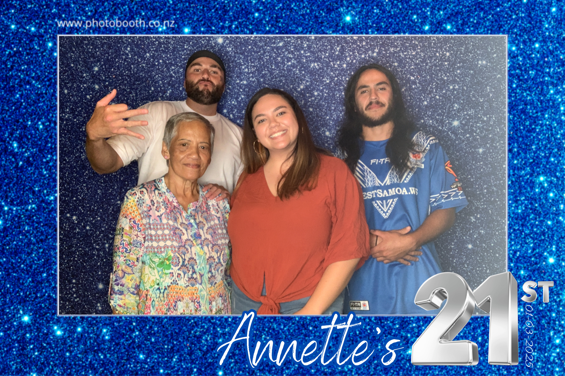 Annette's 21st | View more photos from the event at gallery.photobooth.co.nz/u/SelfieCentral/Annettes-21st
