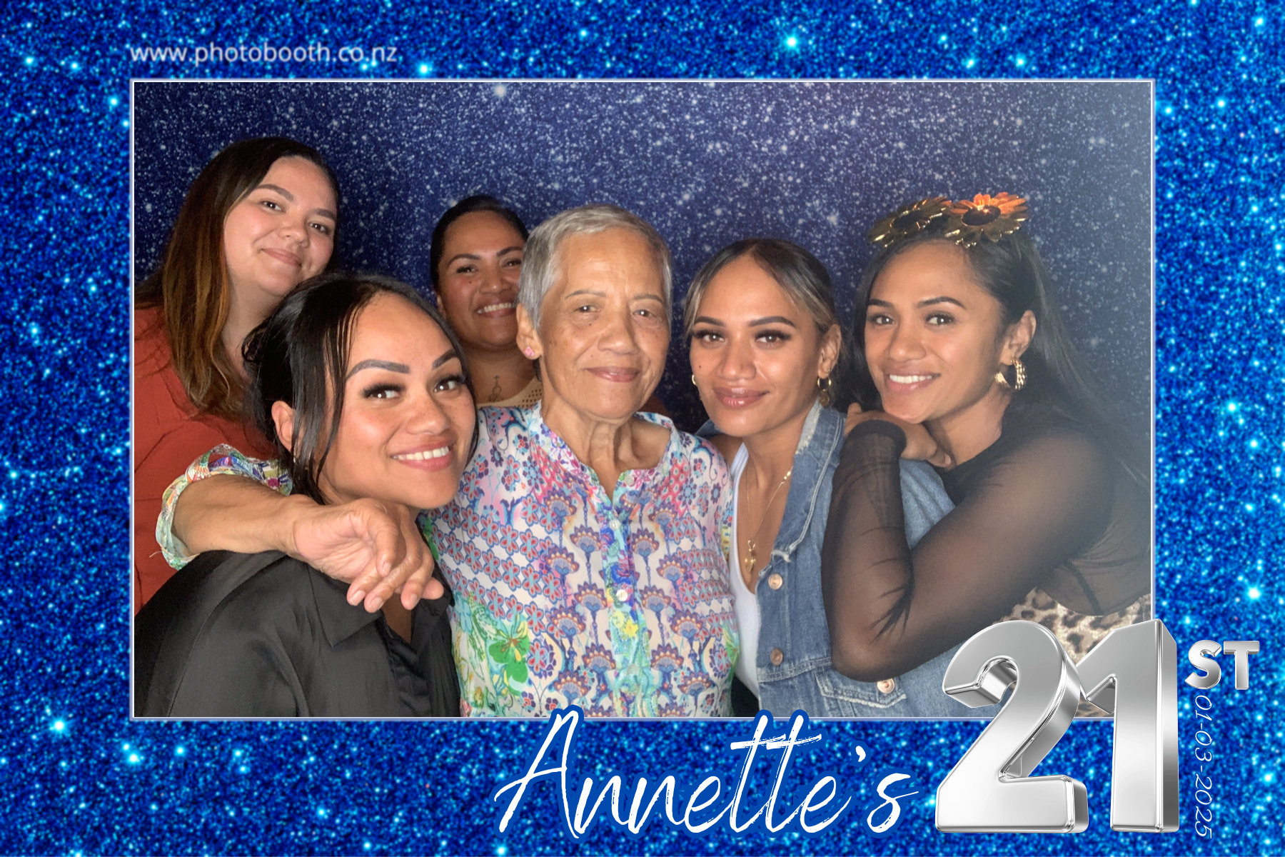 Annette's 21st | View more photos from the event at gallery.photobooth.co.nz/u/SelfieCentral/Annettes-21st