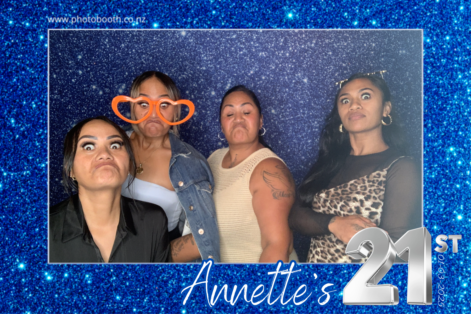 Annette's 21st | View more photos from the event at gallery.photobooth.co.nz/u/SelfieCentral/Annettes-21st