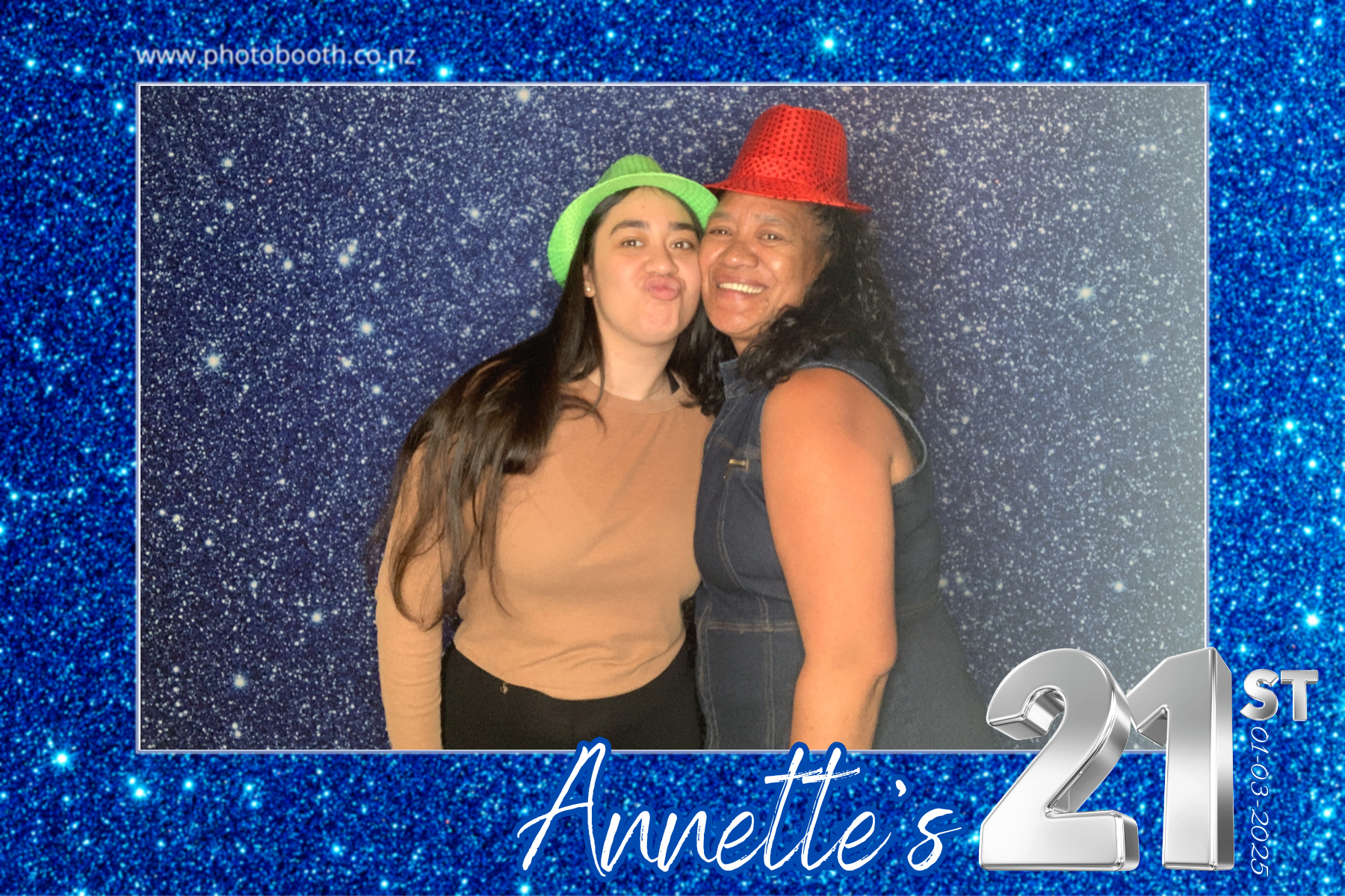 Annette's 21st | View more photos from the event at gallery.photobooth.co.nz/u/SelfieCentral/Annettes-21st