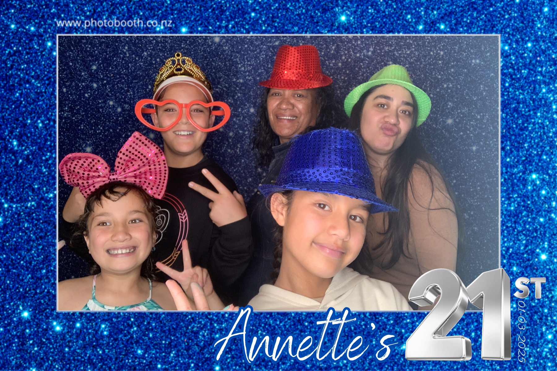Annette's 21st | View more photos from the event at gallery.photobooth.co.nz/u/SelfieCentral/Annettes-21st