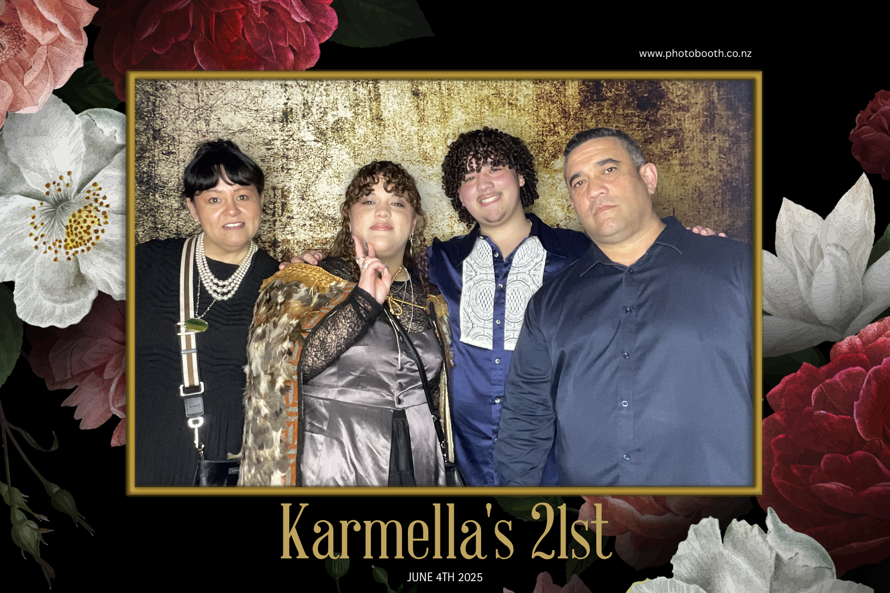 Karmella's 21st | View more photos from the event at gallery.photobooth.co.nz/u/SelfieCentral/Karmellas-21st