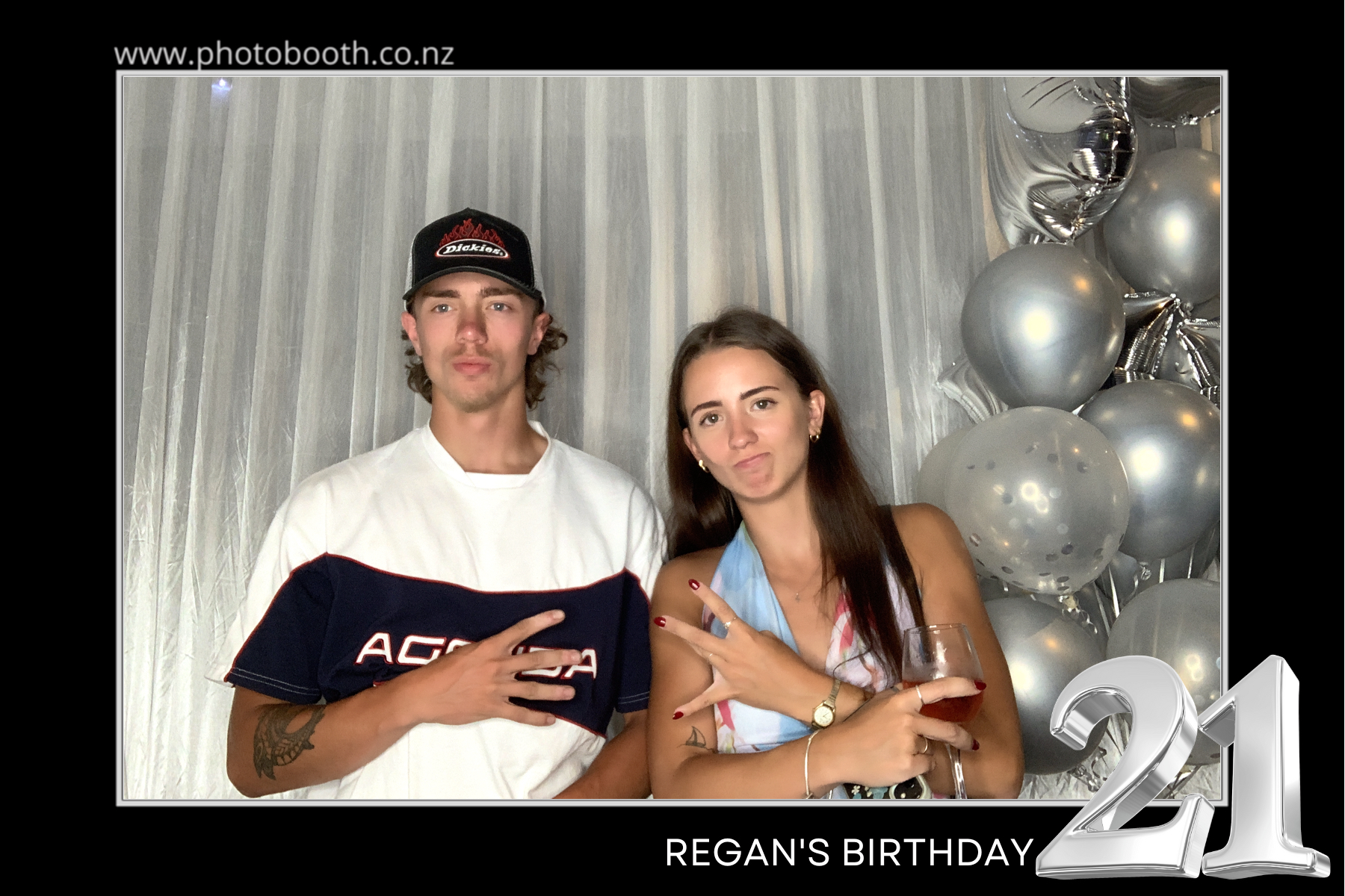Regan's 21st | View more photos from the event at gallery.photobooth.co.nz/u/SelfieCentral/Regans-21st