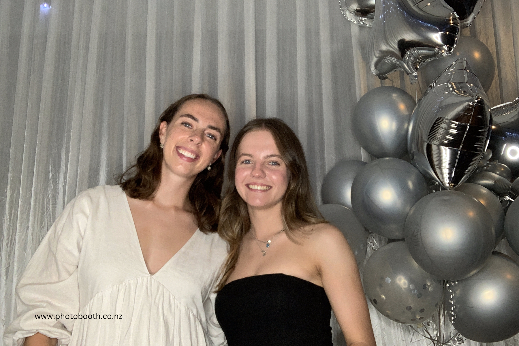 Regan's 21st | View more photos from the event at gallery.photobooth.co.nz/u/SelfieCentral/Regans-21st