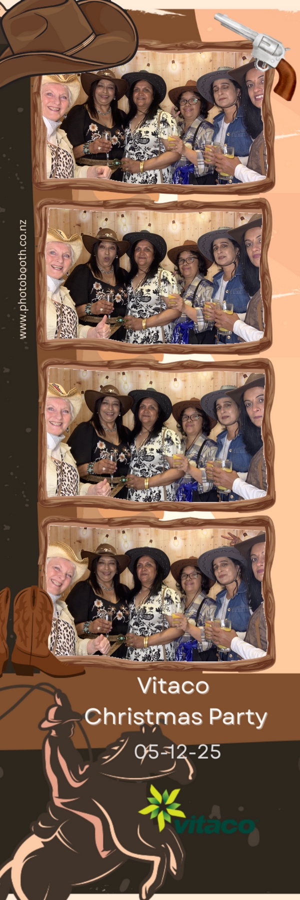 Vitaco Christmas Party | View more photos from the event at gallery.photobooth.co.nz/u/SelfieCentral/Vitaco-Christmas-Party-1