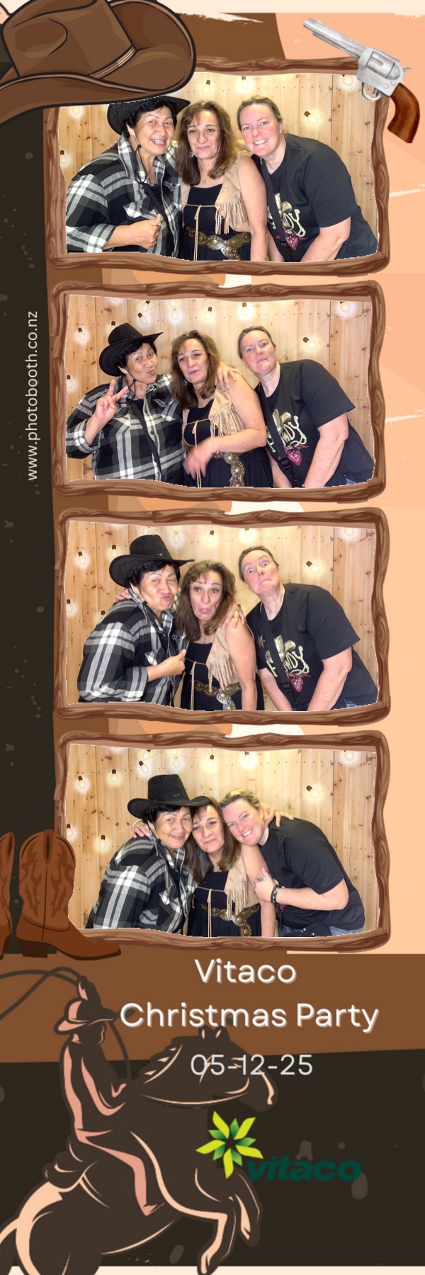 Vitaco Christmas Party | View more photos from the event at gallery.photobooth.co.nz/u/SelfieCentral/Vitaco-Christmas-Party-1