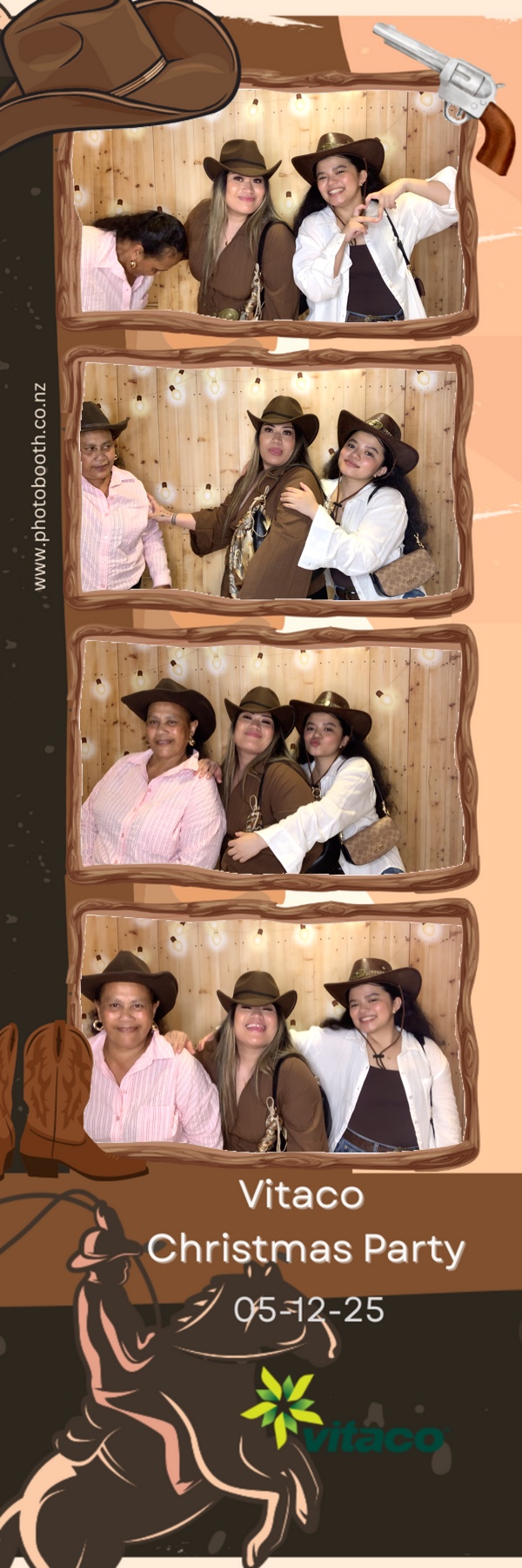 Vitaco Christmas Party | View more photos from the event at gallery.photobooth.co.nz/u/SelfieCentral/Vitaco-Christmas-Party-1