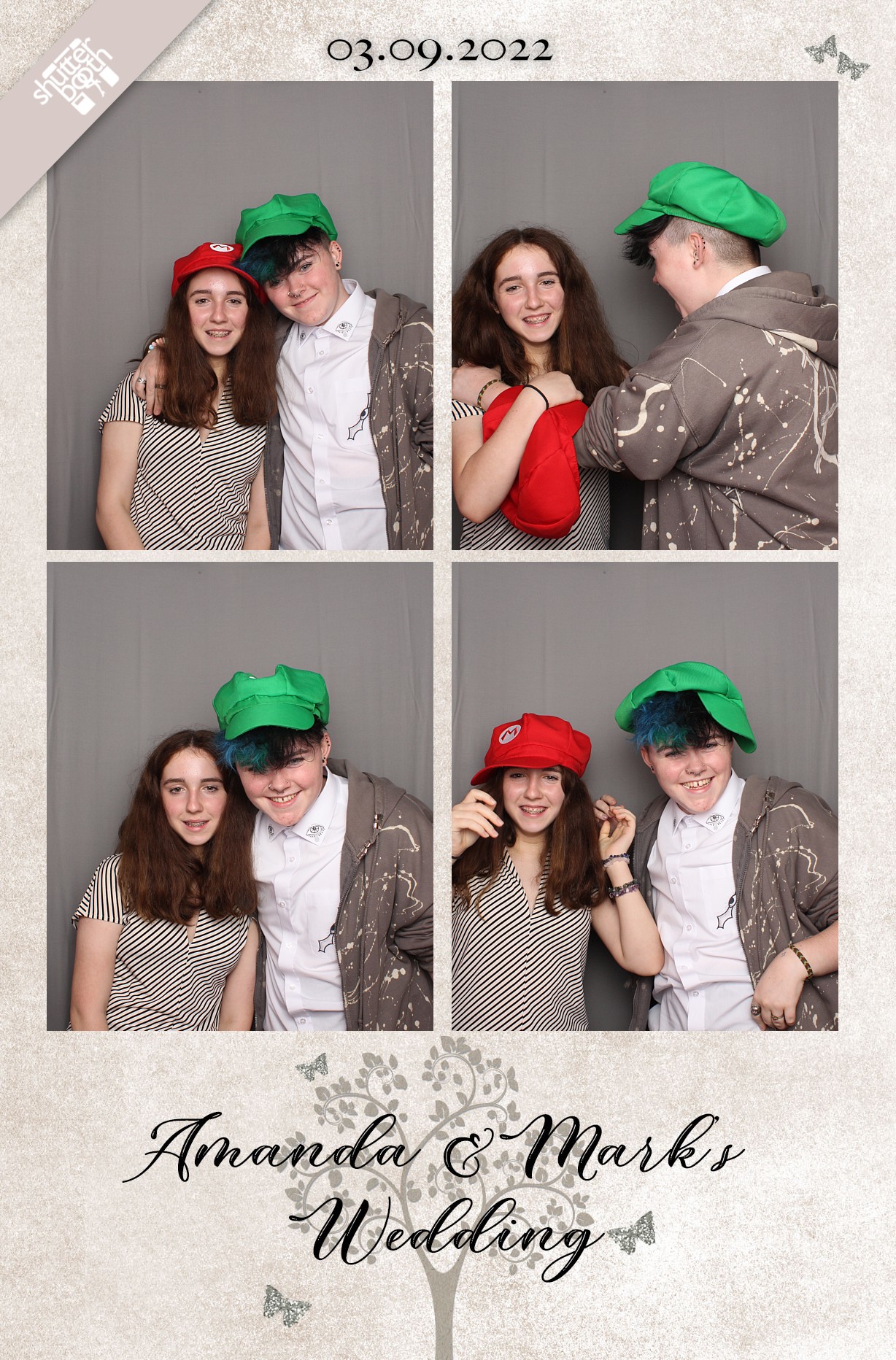 Mr & Mrs Magnavacca | View more photos from the event at gallery.shutterbooth.co.uk/u/Shutterbooth/Mr-Mrs-Magnavacca