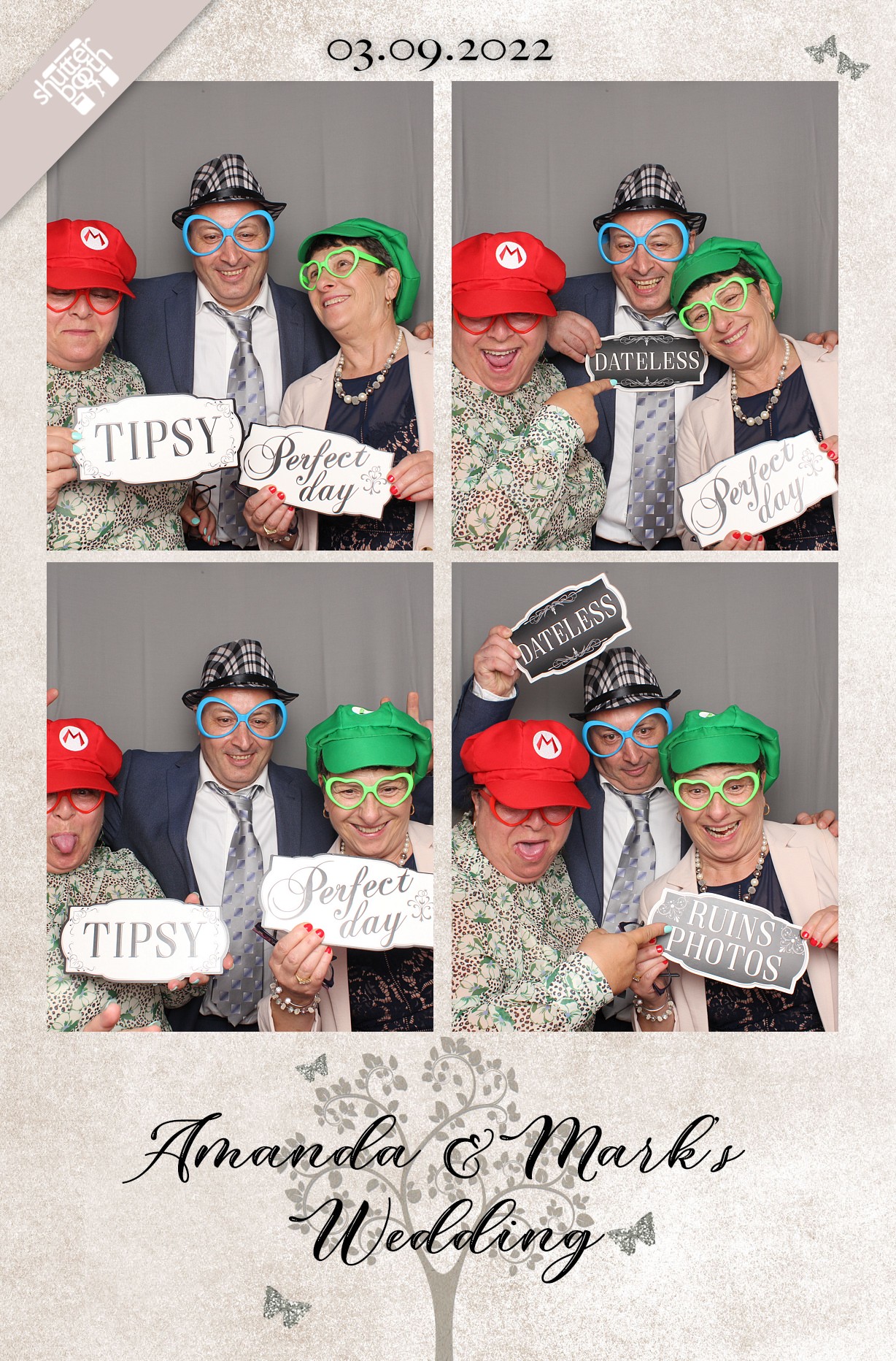 Mr & Mrs Magnavacca | View more photos from the event at gallery.shutterbooth.co.uk/u/Shutterbooth/Mr-Mrs-Magnavacca