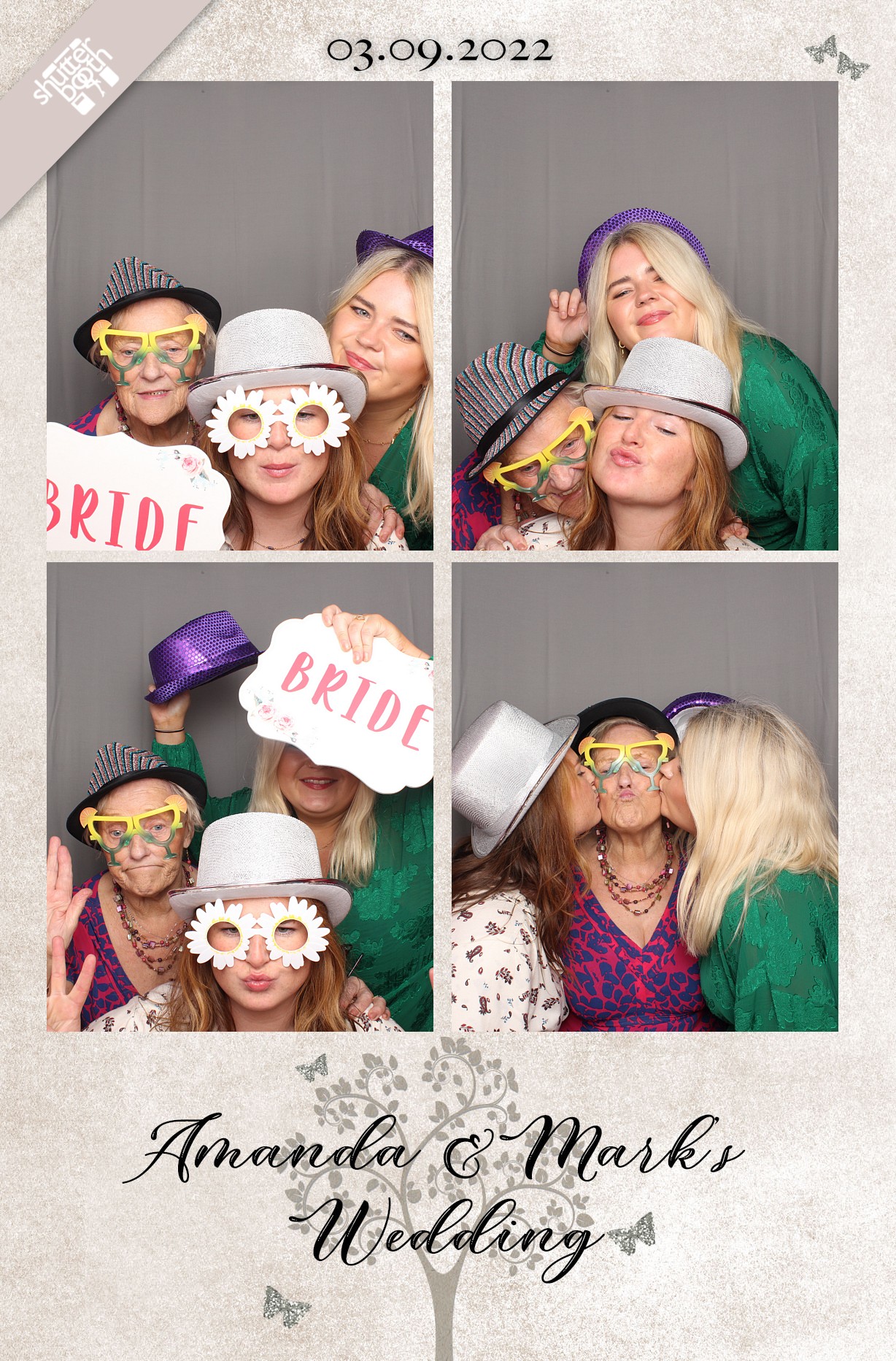 Mr & Mrs Magnavacca | View more photos from the event at gallery.shutterbooth.co.uk/u/Shutterbooth/Mr-Mrs-Magnavacca