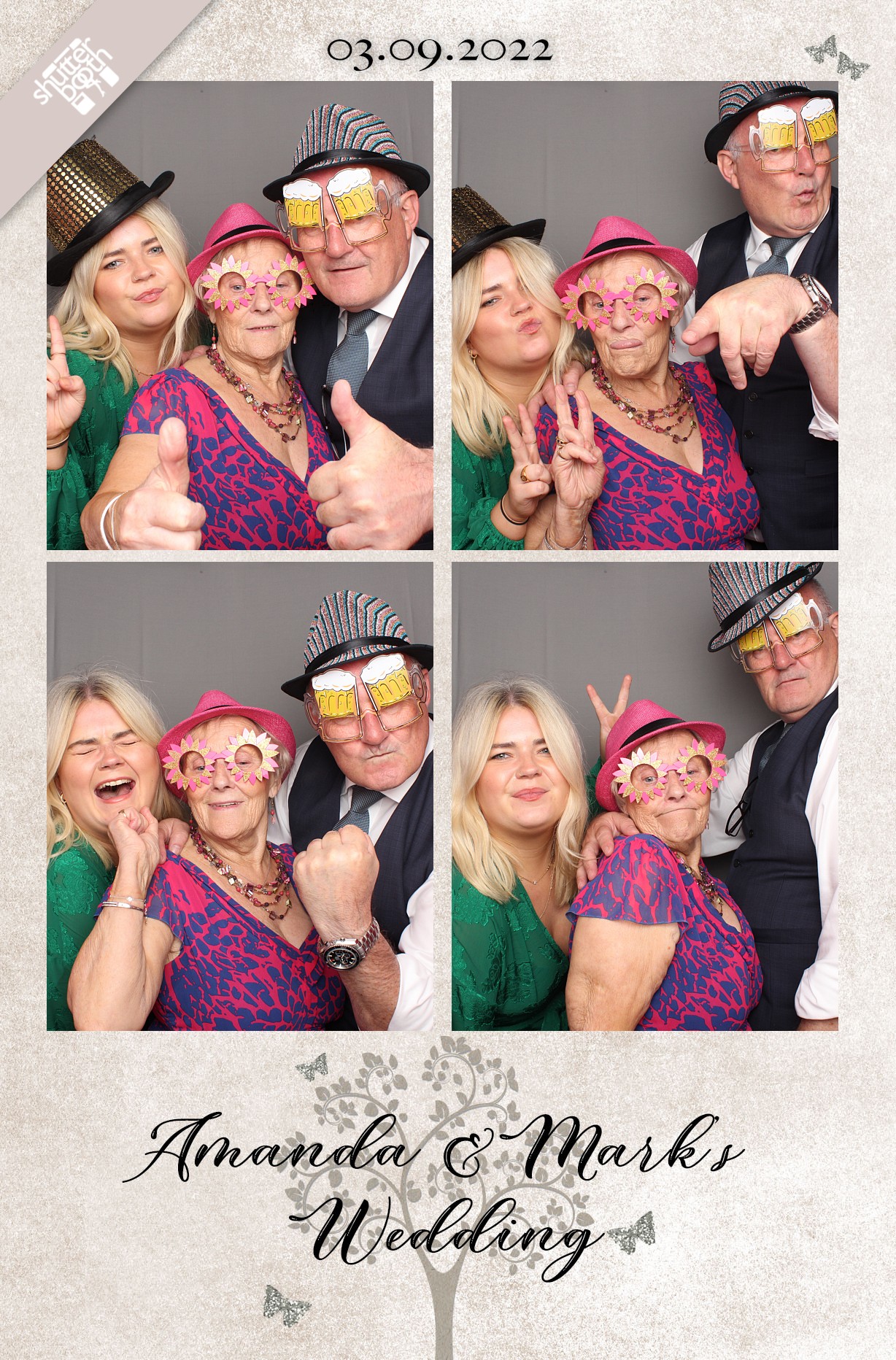 Mr & Mrs Magnavacca | View more photos from the event at gallery.shutterbooth.co.uk/u/Shutterbooth/Mr-Mrs-Magnavacca