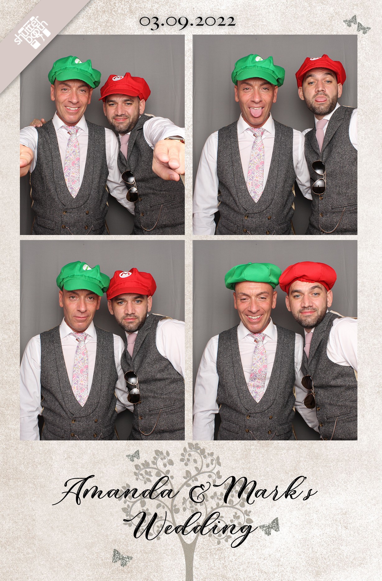 Mr & Mrs Magnavacca | View more photos from the event at gallery.shutterbooth.co.uk/u/Shutterbooth/Mr-Mrs-Magnavacca