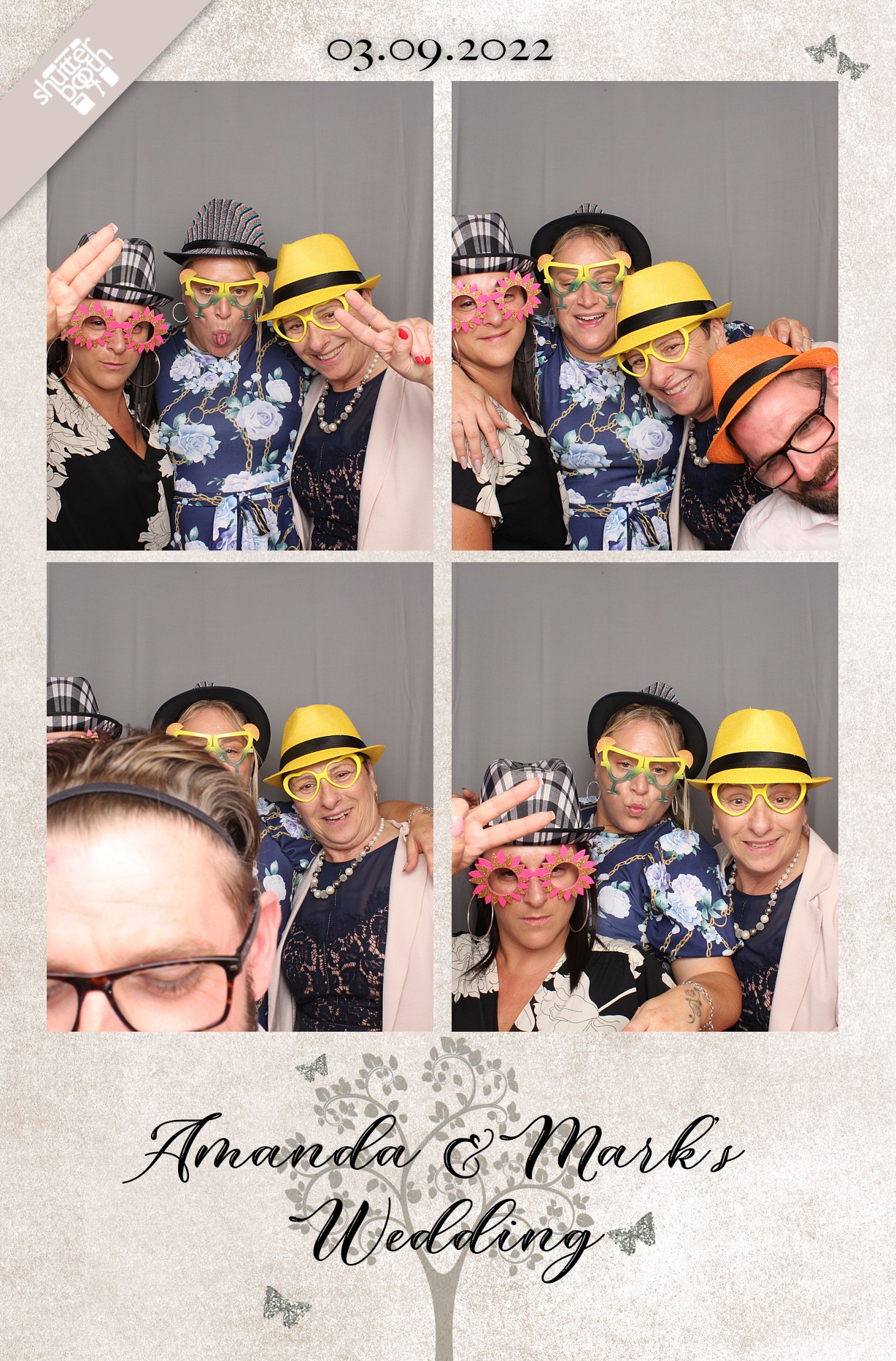 Mr & Mrs Magnavacca | View more photos from the event at gallery.shutterbooth.co.uk/u/Shutterbooth/Mr-Mrs-Magnavacca