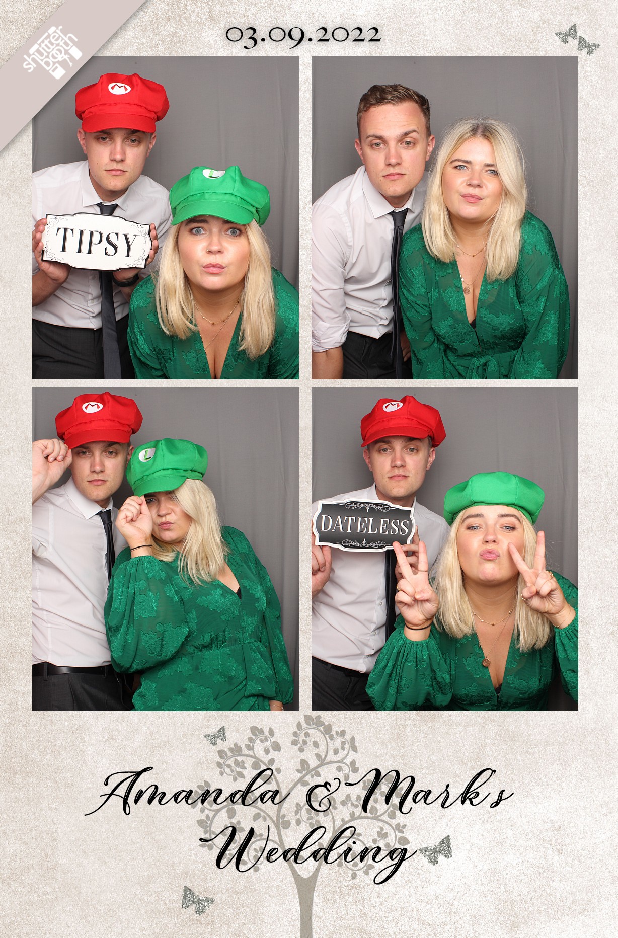 Mr & Mrs Magnavacca | View more photos from the event at gallery.shutterbooth.co.uk/u/Shutterbooth/Mr-Mrs-Magnavacca