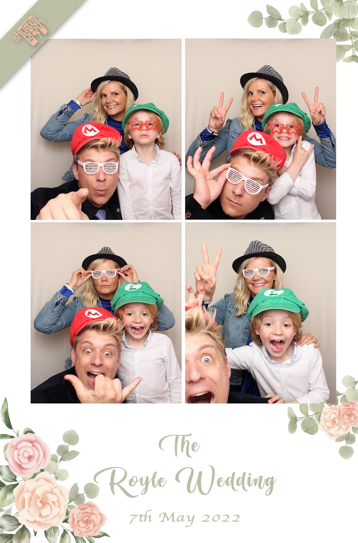 Mr & Mrs Royle | View more photos from the event at gallery.shutterbooth.co.uk/u/Shutterbooth/Mr-Mrs-Royle
