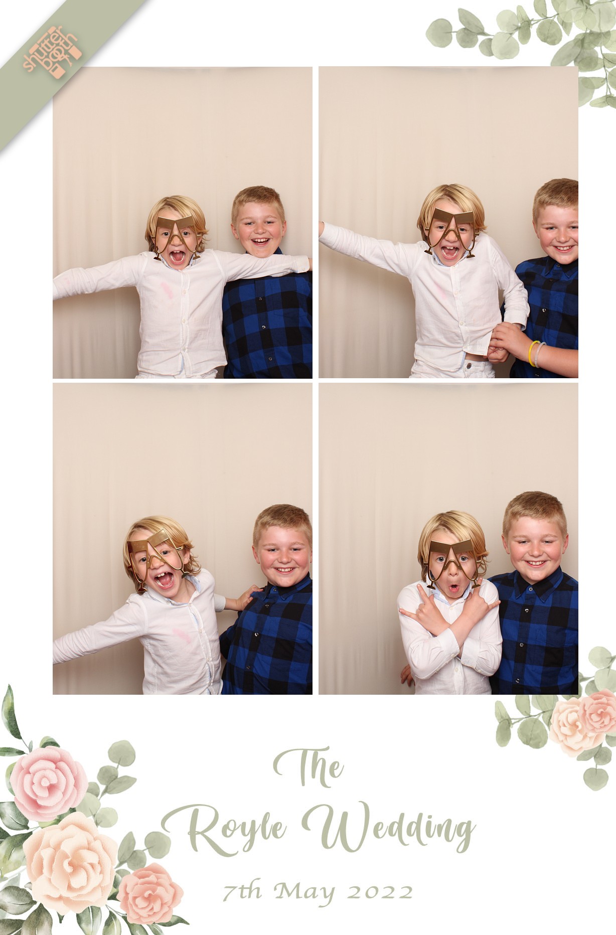 Mr & Mrs Royle | View more photos from the event at gallery.shutterbooth.co.uk/u/Shutterbooth/Mr-Mrs-Royle