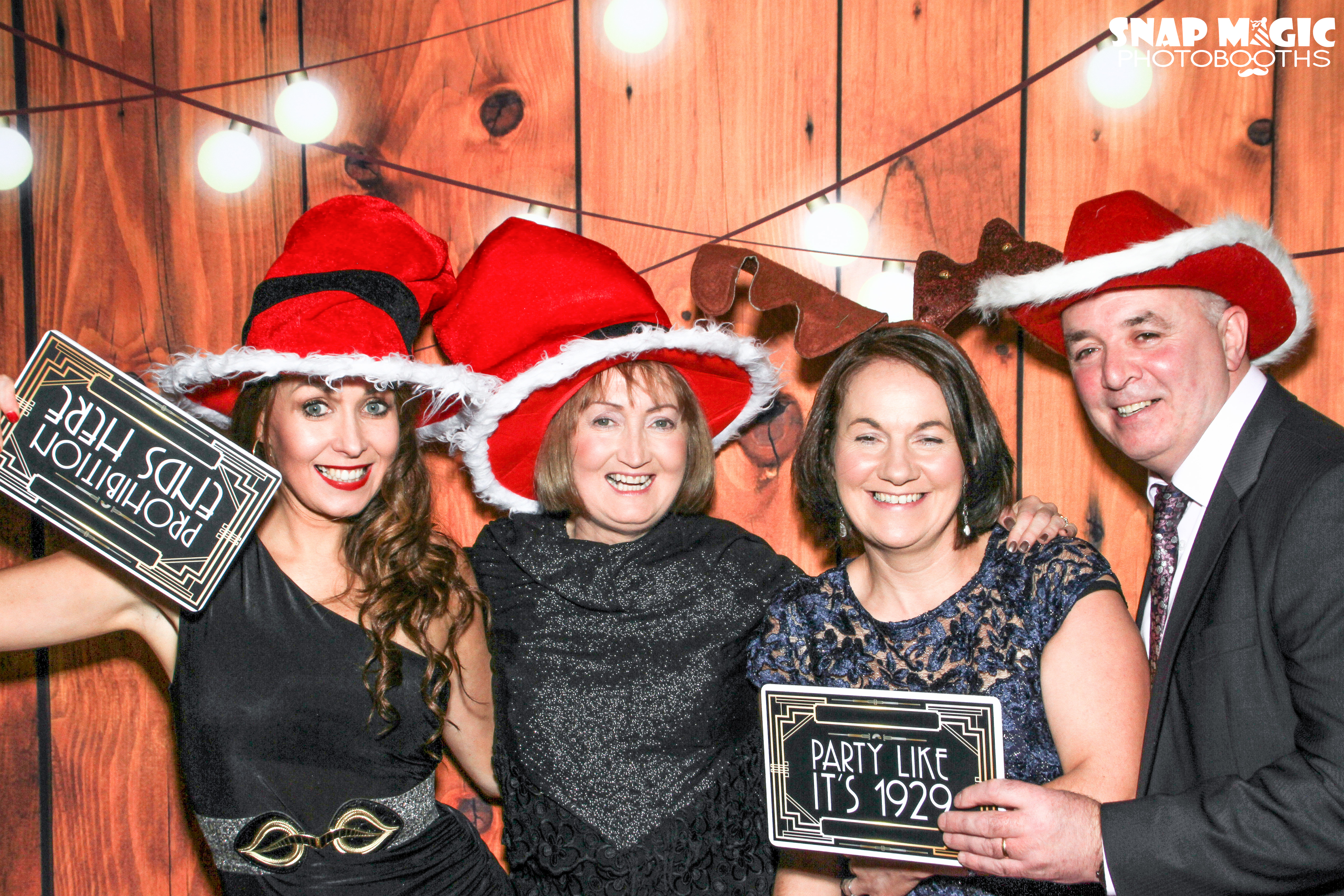 Abbott Christmas Party  | View more photos from the event at gallery.snapmagic.ie/u/SnapMagic/Abbott-Christmas-Party