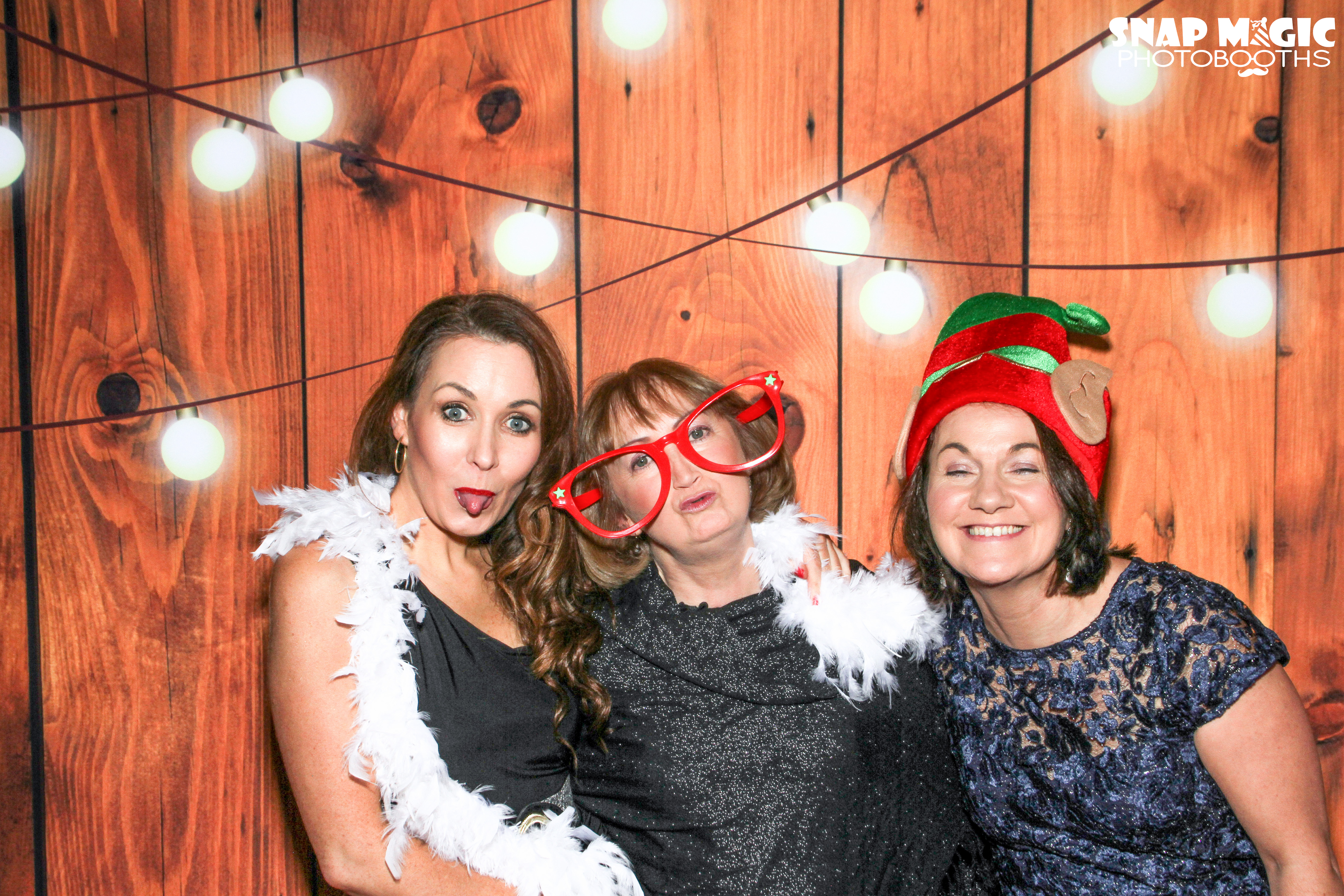 Abbott Christmas Party  | View more photos from the event at gallery.snapmagic.ie/u/SnapMagic/Abbott-Christmas-Party