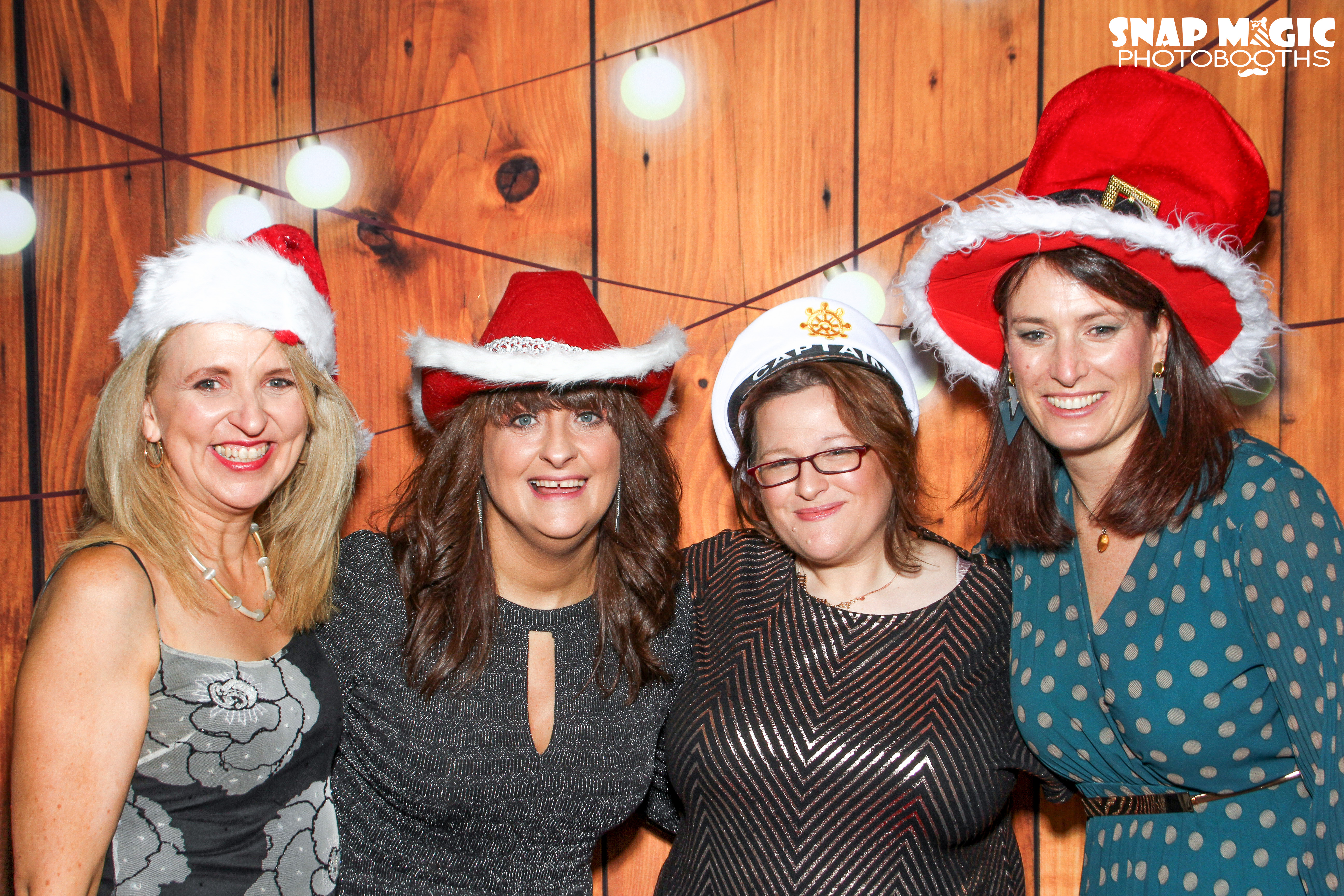 Abbott Christmas Party  | View more photos from the event at gallery.snapmagic.ie/u/SnapMagic/Abbott-Christmas-Party