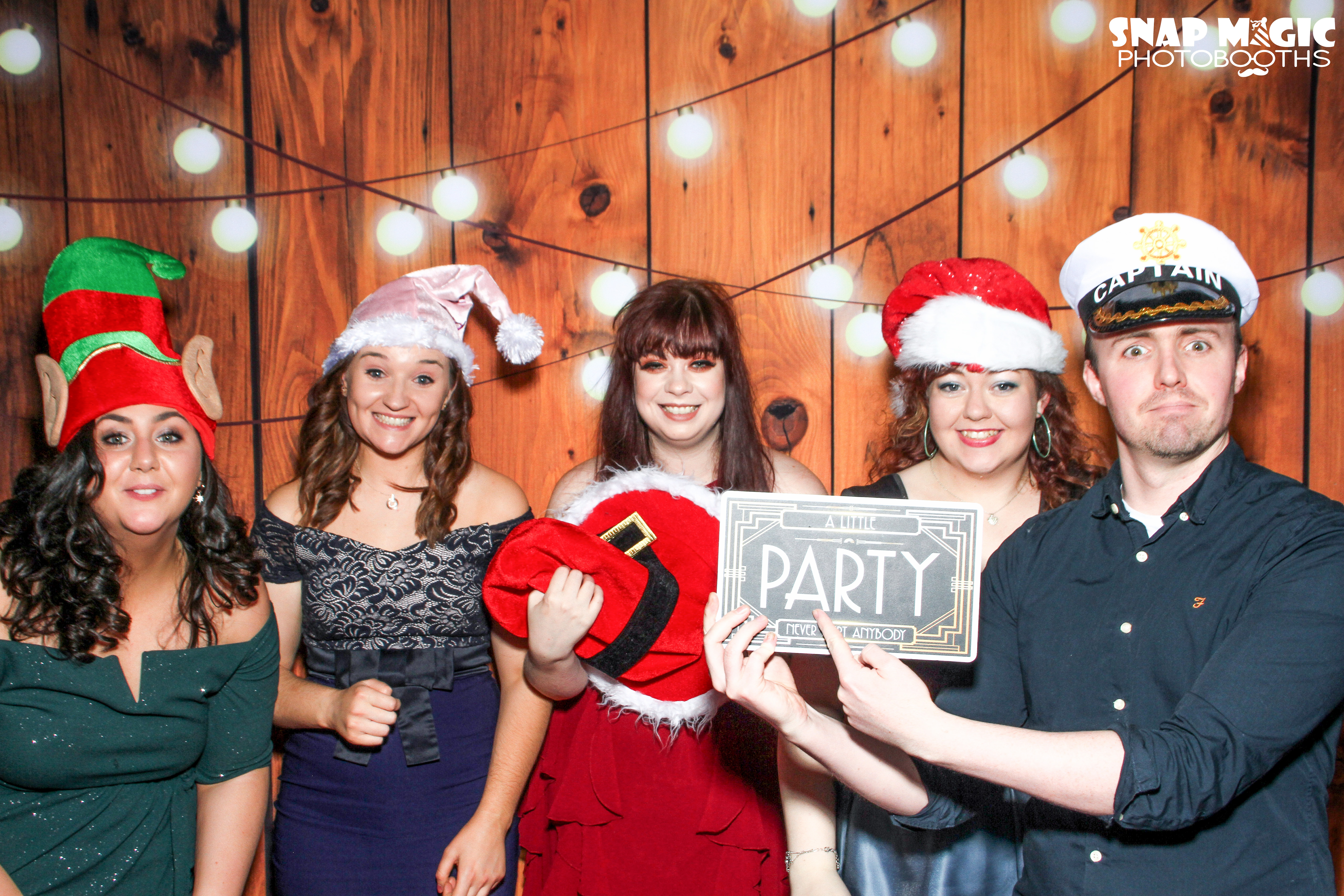 Abbott Christmas Party  | View more photos from the event at gallery.snapmagic.ie/u/SnapMagic/Abbott-Christmas-Party