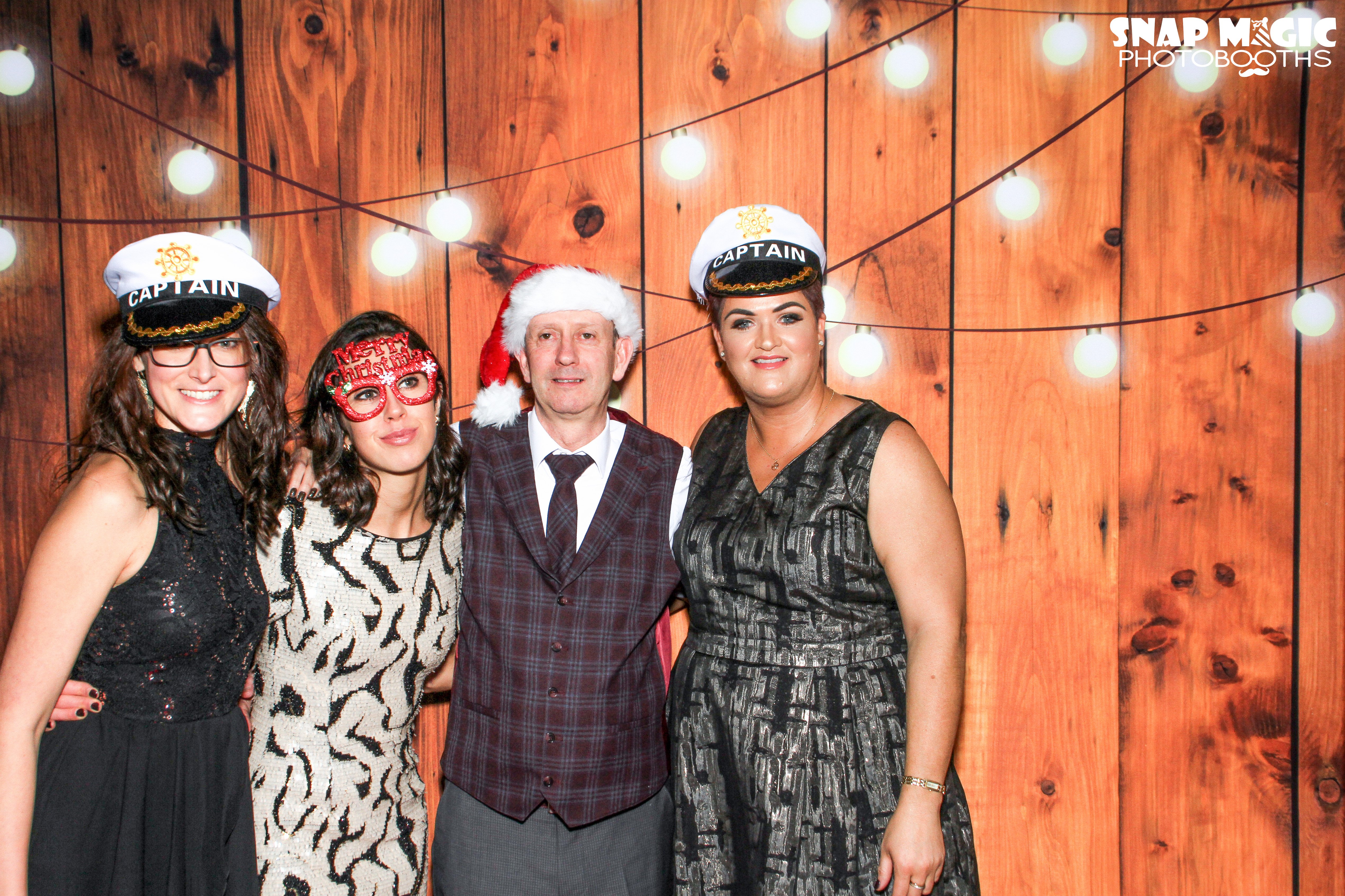 Abbott Christmas Party  | View more photos from the event at gallery.snapmagic.ie/u/SnapMagic/Abbott-Christmas-Party
