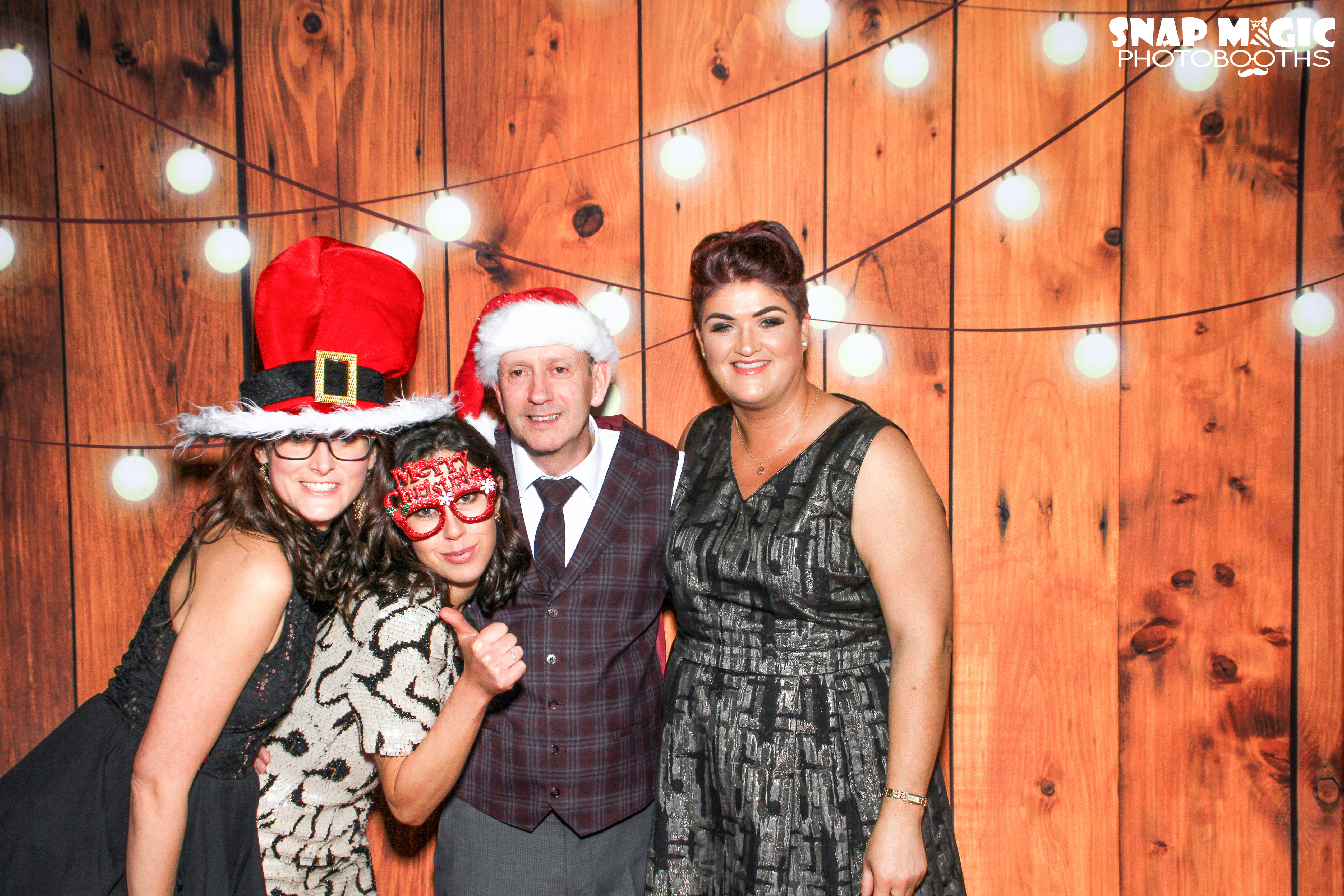Abbott Christmas Party  | View more photos from the event at gallery.snapmagic.ie/u/SnapMagic/Abbott-Christmas-Party