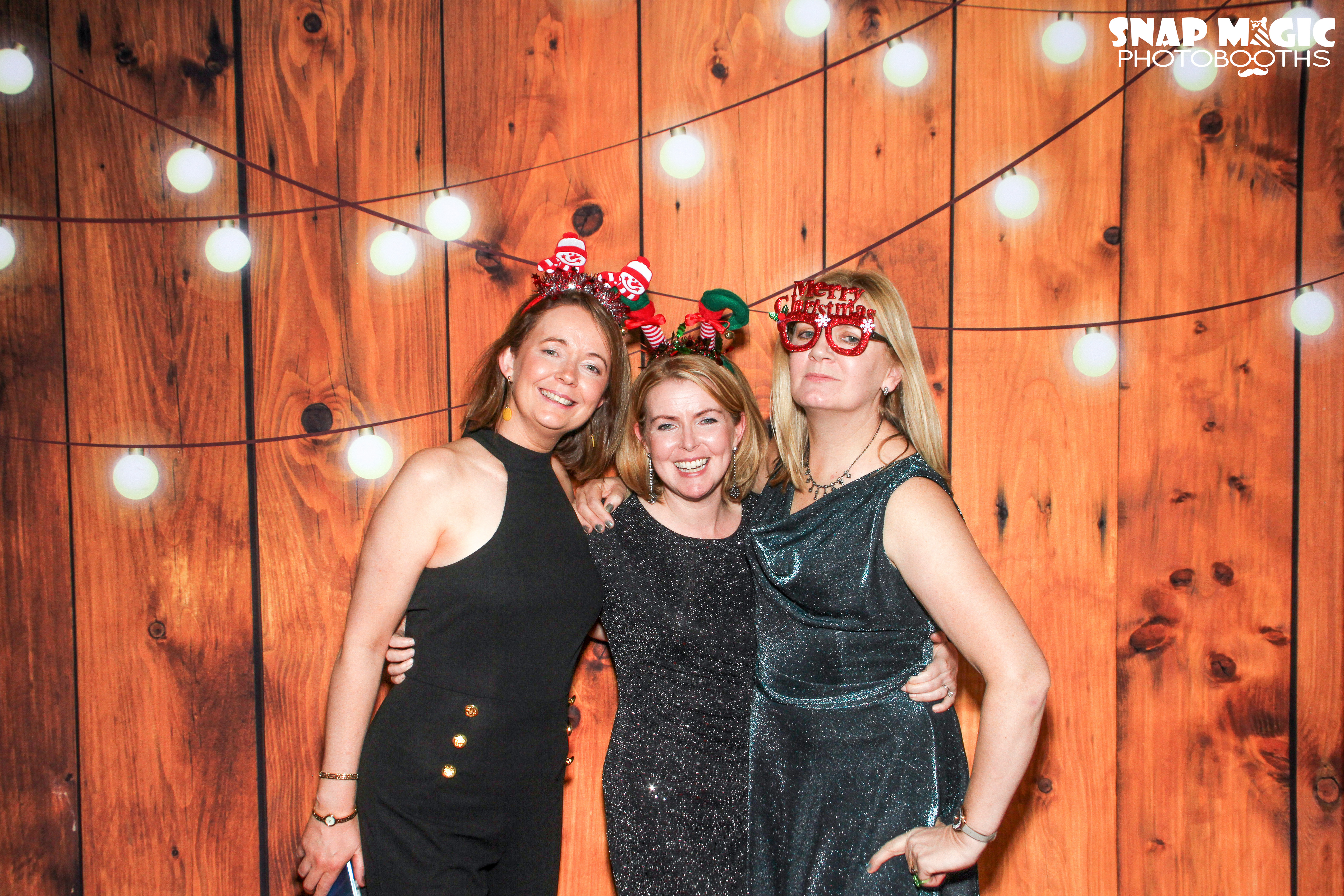 Abbott Christmas Party  | View more photos from the event at gallery.snapmagic.ie/u/SnapMagic/Abbott-Christmas-Party