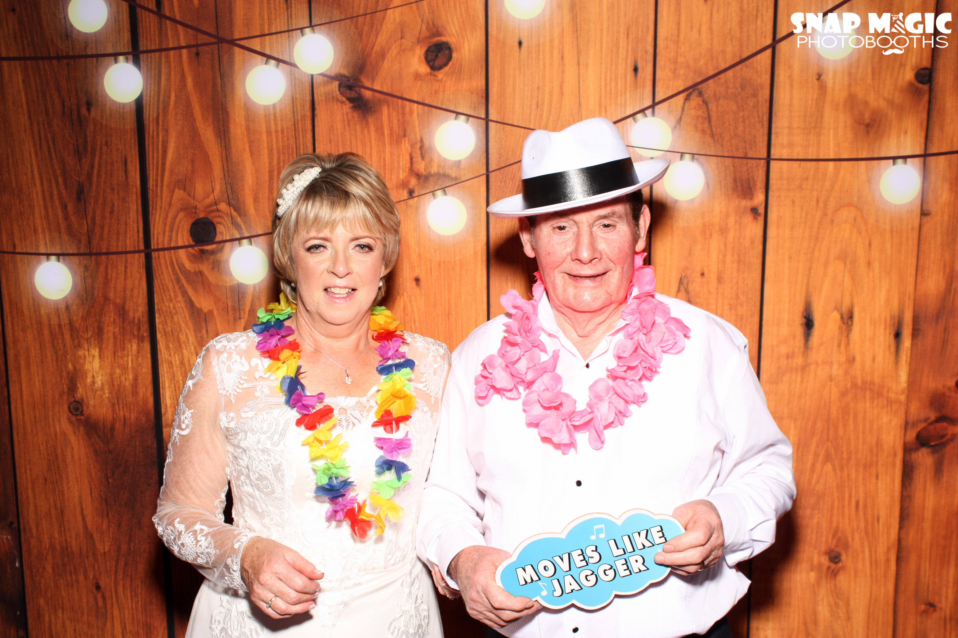 Ann & George's Wedding | View more photos from the event at gallery.snapmagic.ie/u/SnapMagic/Ann-Georges-Wedding