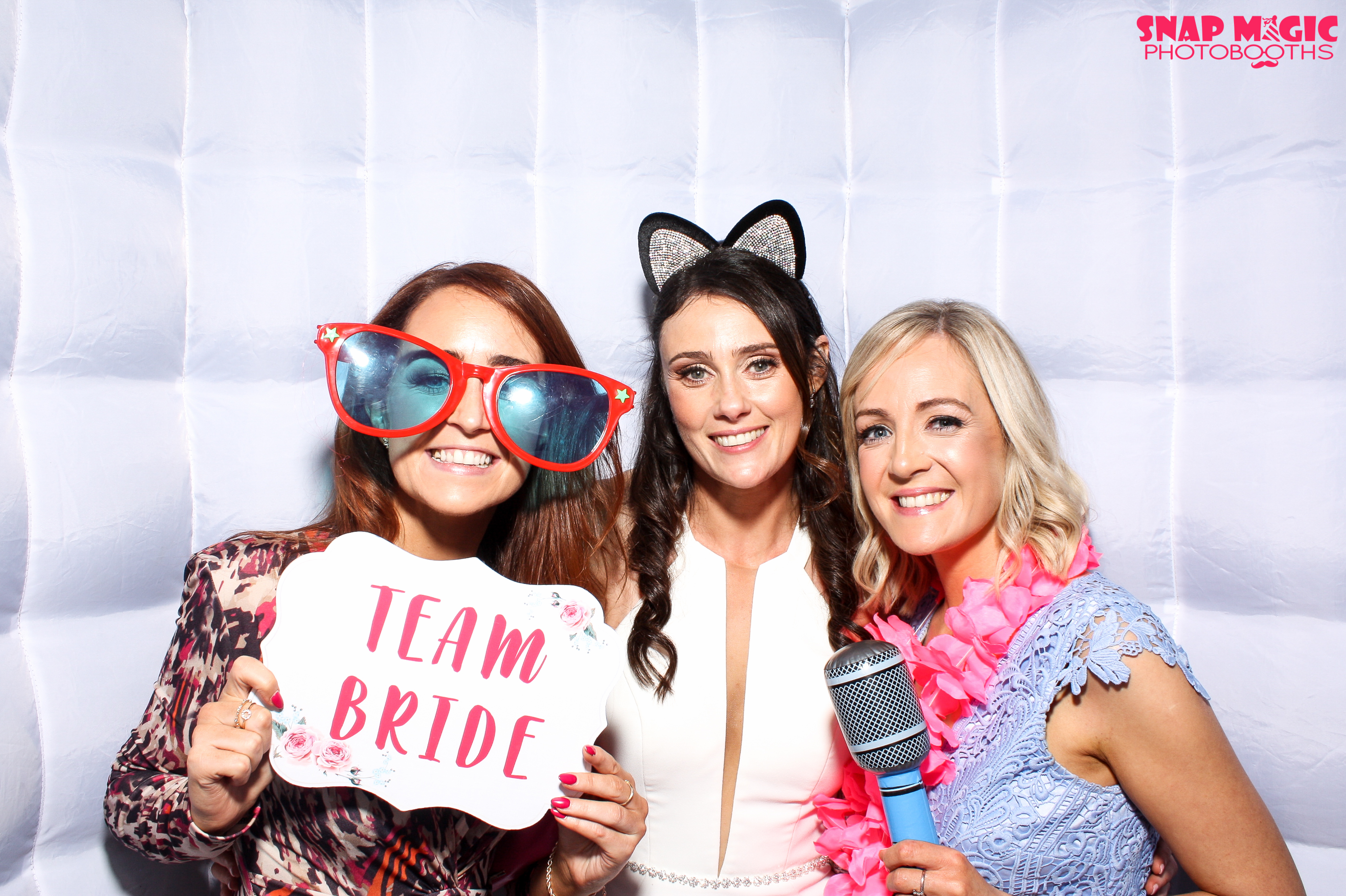 Ann-Marie & Keith | View more photos from the event at gallery.snapmagic.ie/u/SnapMagic/Ann-Marie-Keith