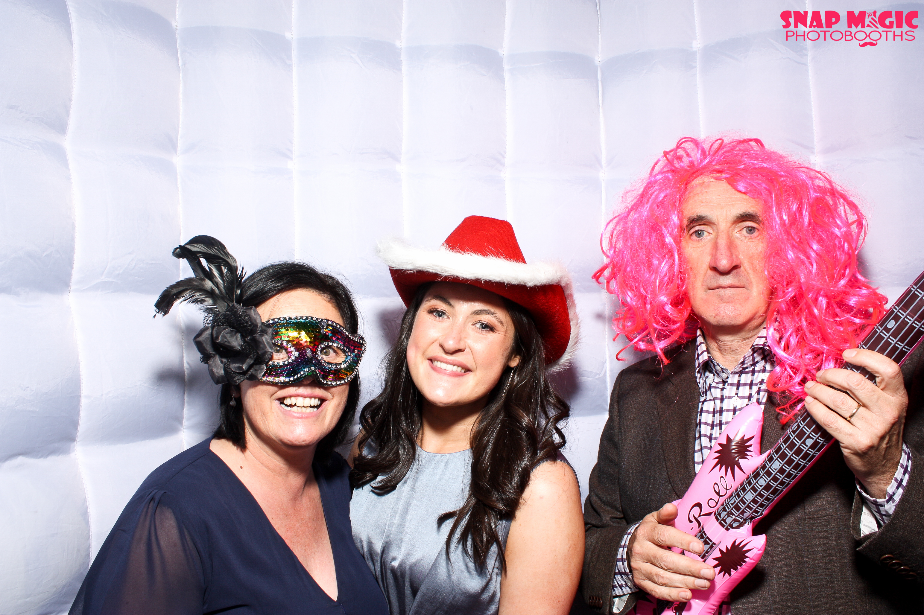 Ann-Marie & Keith | View more photos from the event at gallery.snapmagic.ie/u/SnapMagic/Ann-Marie-Keith