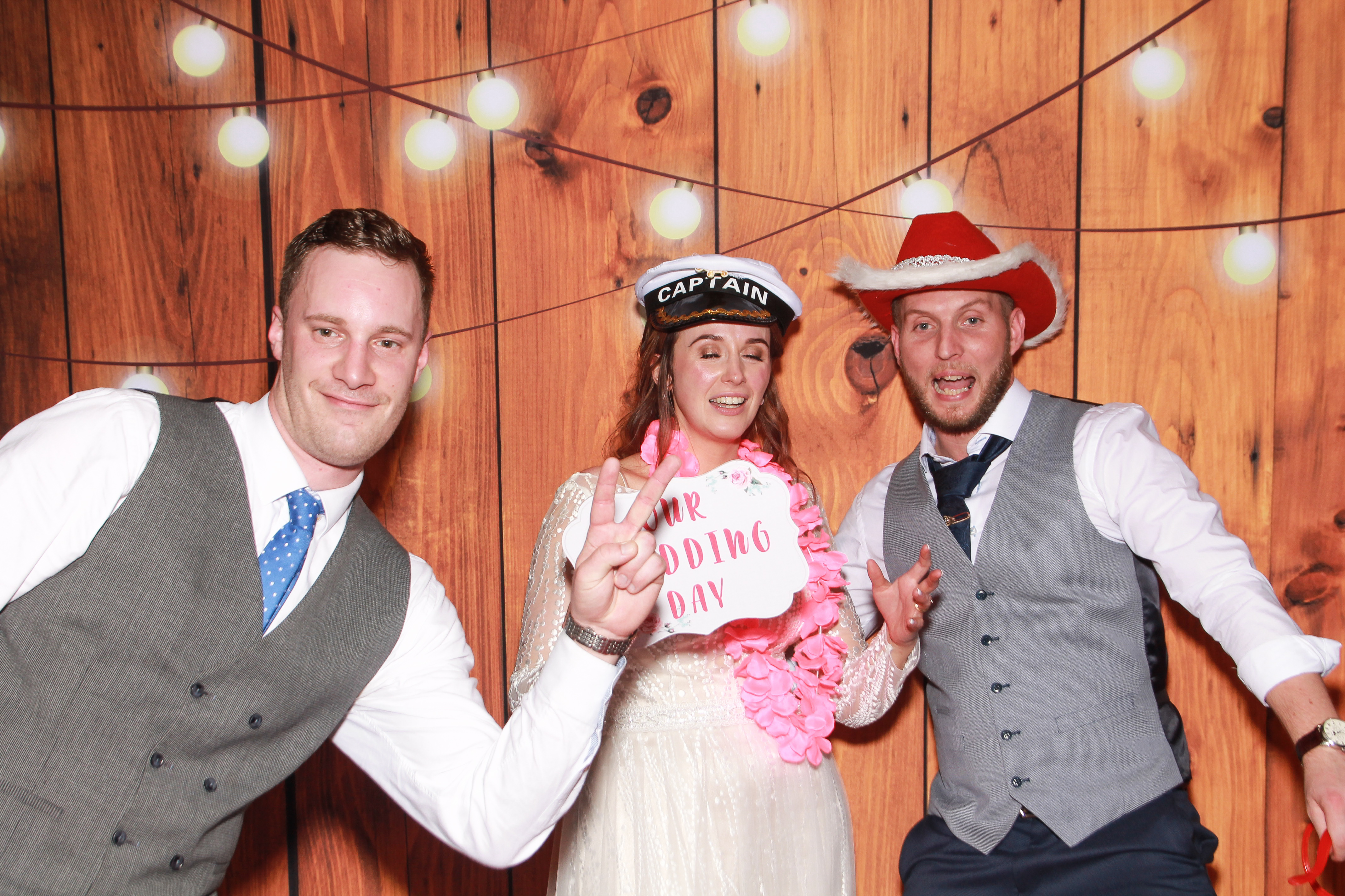 Jay & Kay | View more photos from the event at gallery.snapmagic.ie/u/SnapMagic/Jay-Kay