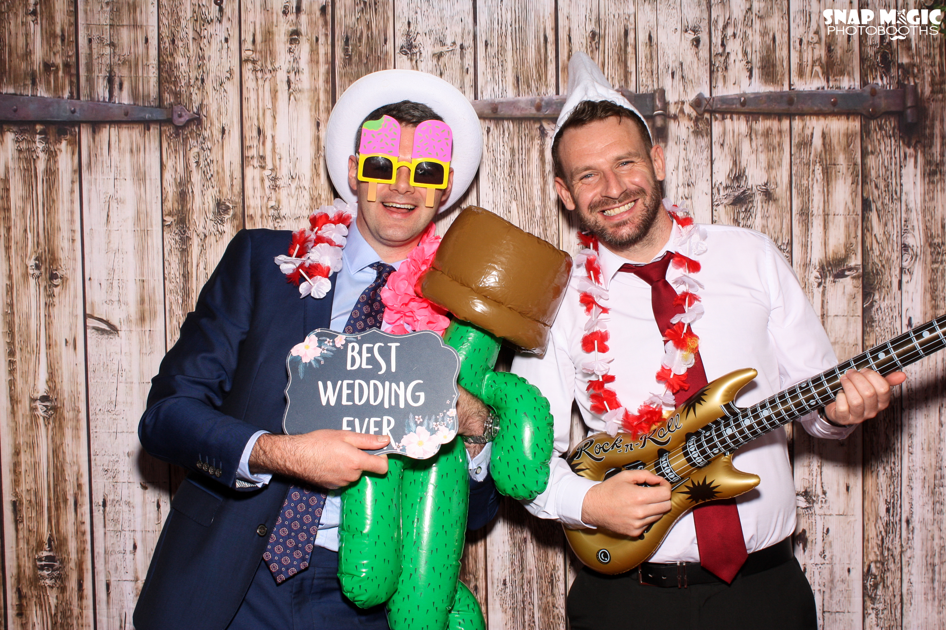 John & Annette's Wedding | View more photos from the event at gallery.snapmagic.ie/u/SnapMagic/John-Annettes-Wedding
