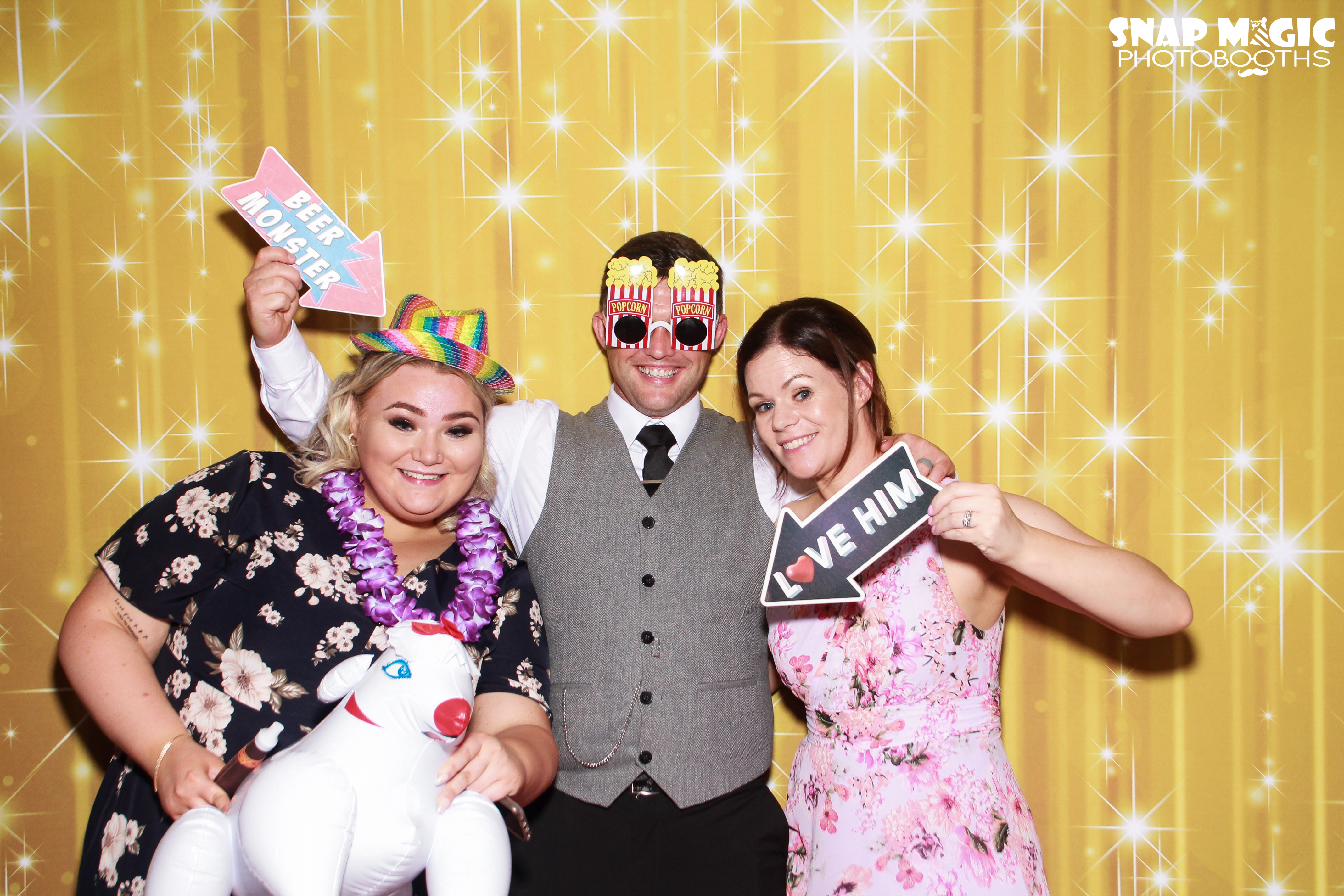 Kathryn & Roberts Wedding | View more photos from the event at gallery.snapmagic.ie/u/SnapMagic/Kathryn-Roberts-Wedding