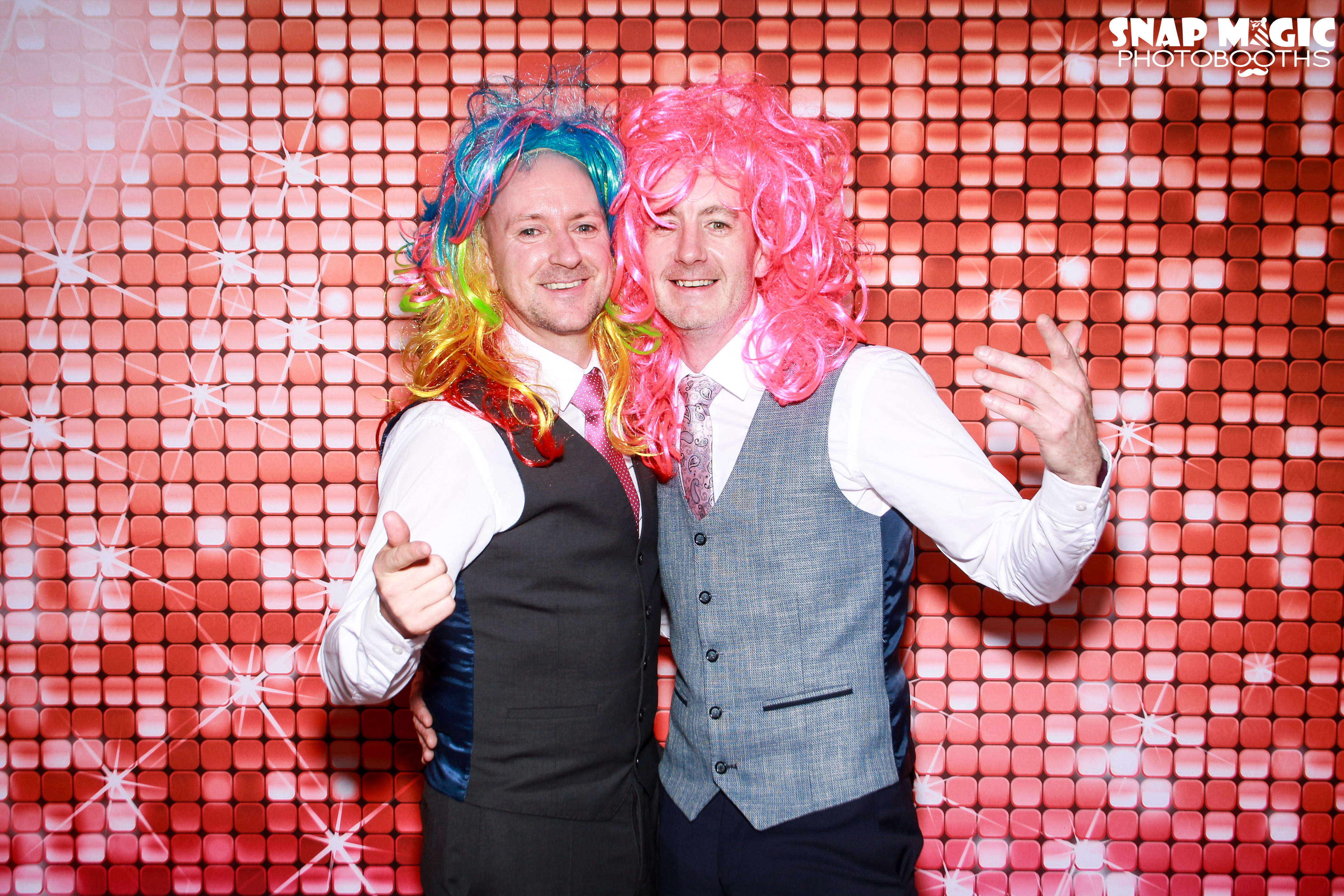 Keri & Belinda | View more photos from the event at gallery.snapmagic.ie/u/SnapMagic/Keri-Belinda