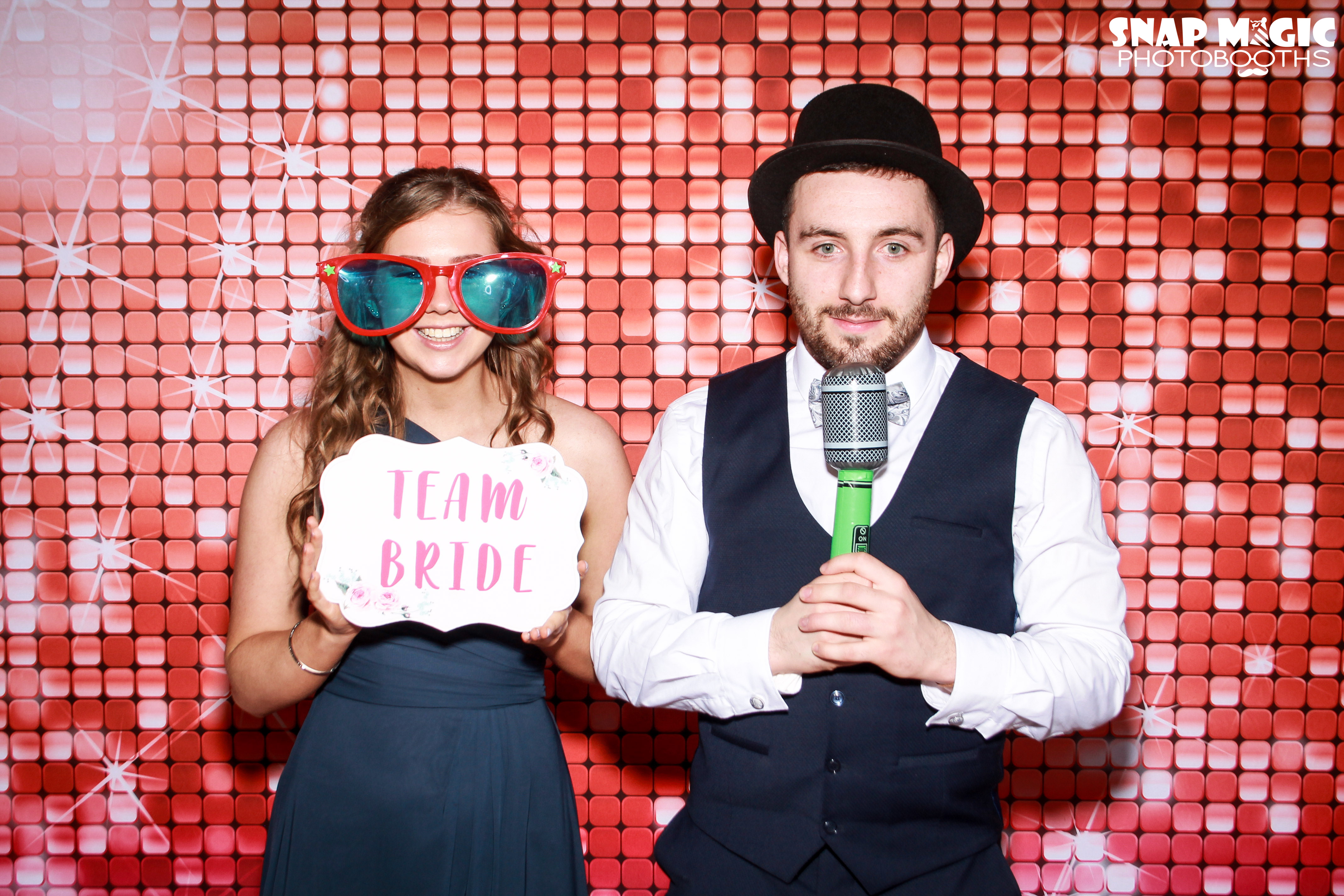 Keri & Belinda | View more photos from the event at gallery.snapmagic.ie/u/SnapMagic/Keri-Belinda