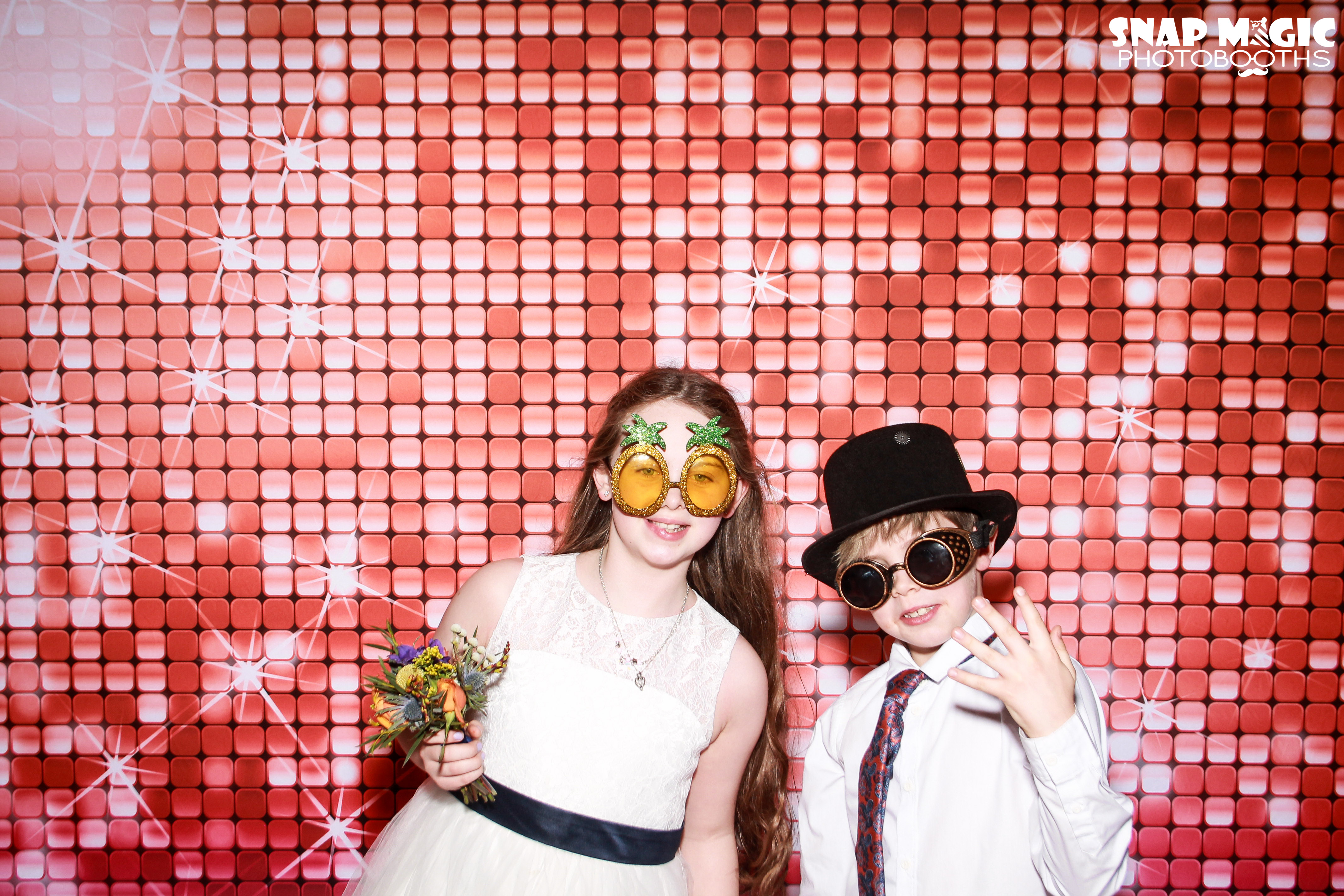 Keri & Belinda | View more photos from the event at gallery.snapmagic.ie/u/SnapMagic/Keri-Belinda