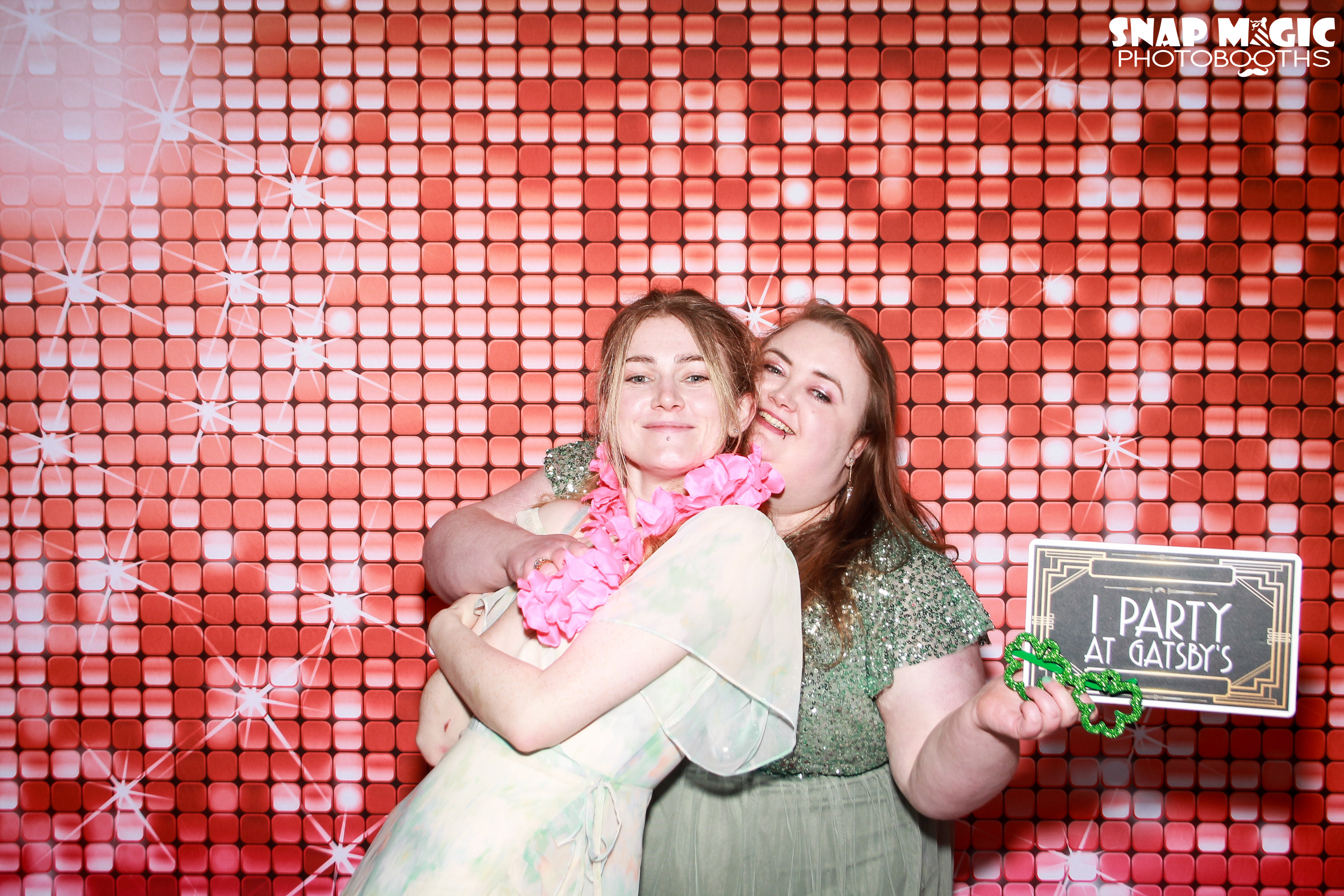 Keri & Belinda | View more photos from the event at gallery.snapmagic.ie/u/SnapMagic/Keri-Belinda