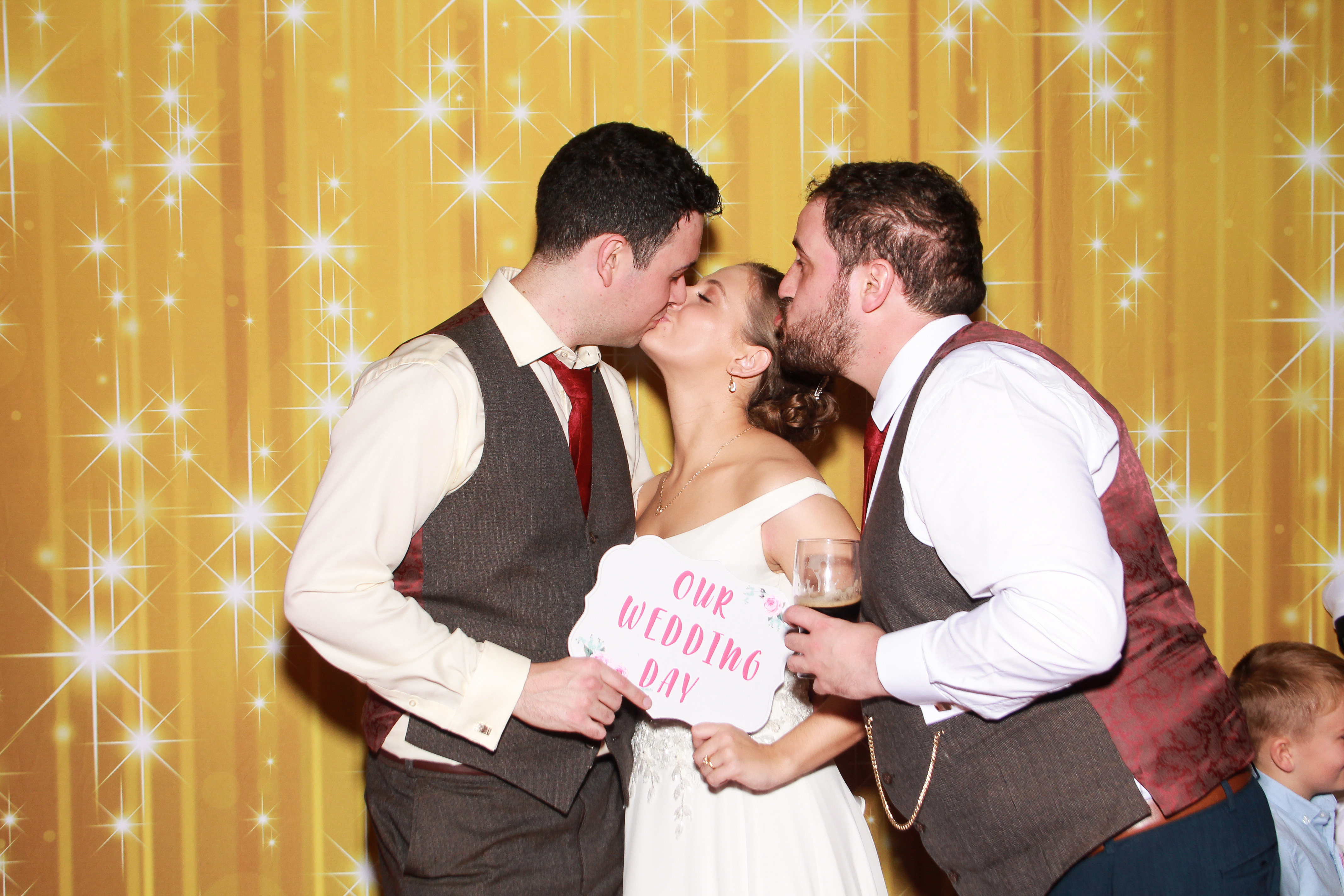 Lana & David | View more photos from the event at gallery.snapmagic.ie/u/SnapMagic/Lana-David