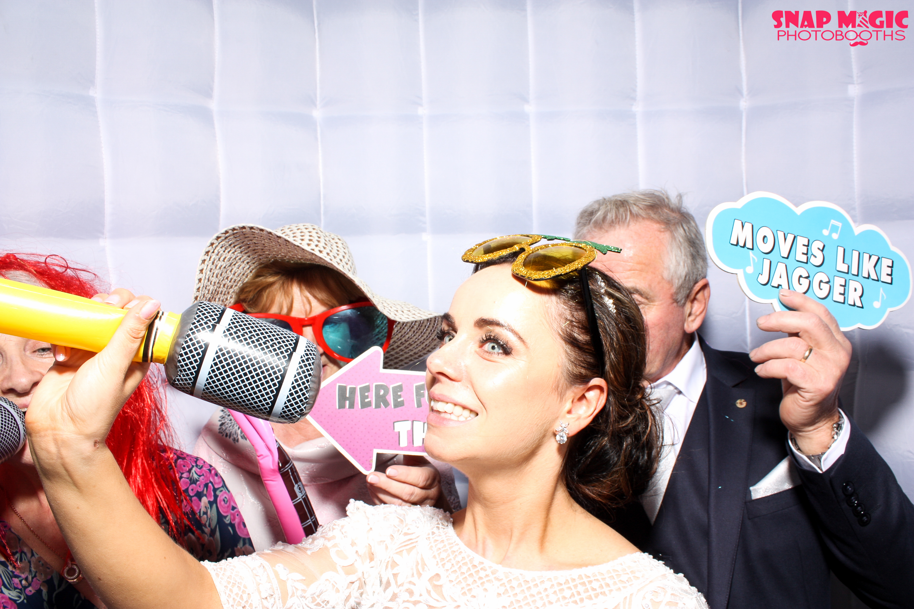 Lauren & Stephen | View more photos from the event at gallery.snapmagic.ie/u/SnapMagic/Lauren-Stephen