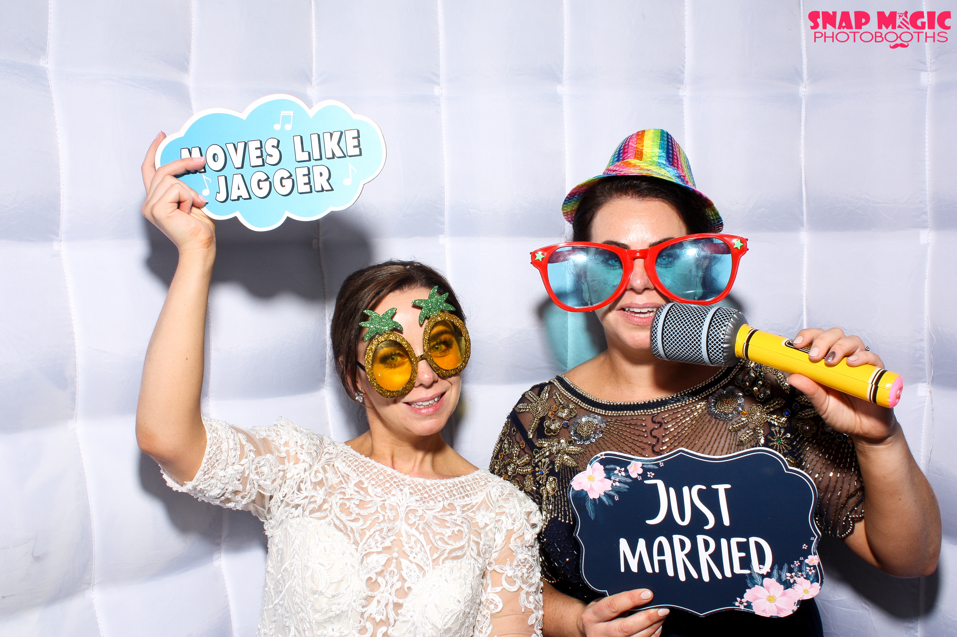 Lauren & Stephen | View more photos from the event at gallery.snapmagic.ie/u/SnapMagic/Lauren-Stephen